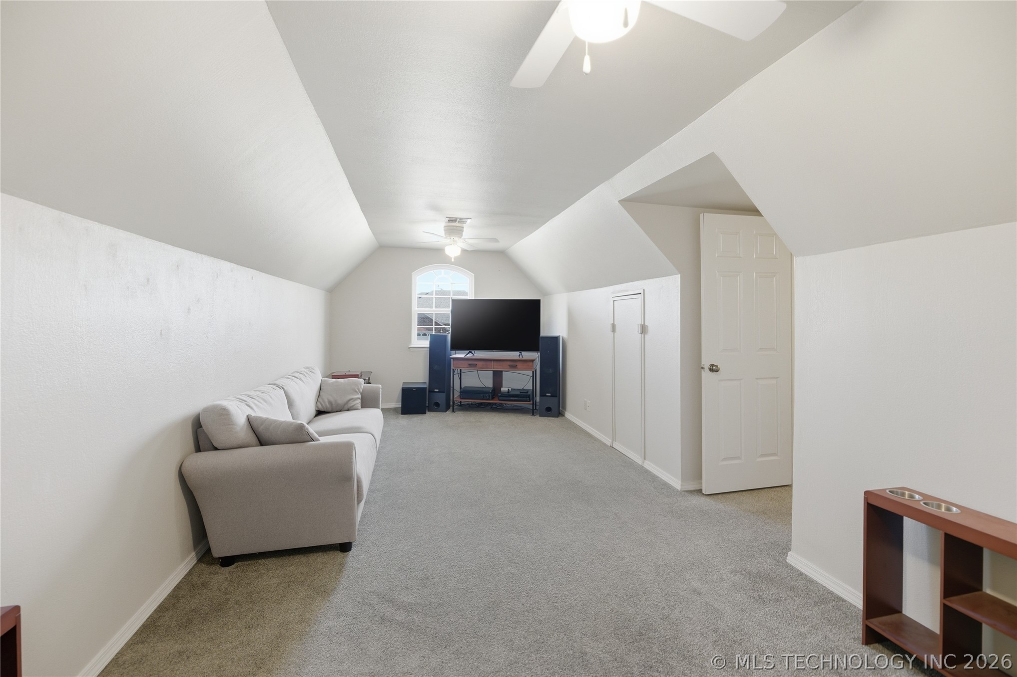 2601 Westwood Drive Property Photo 7