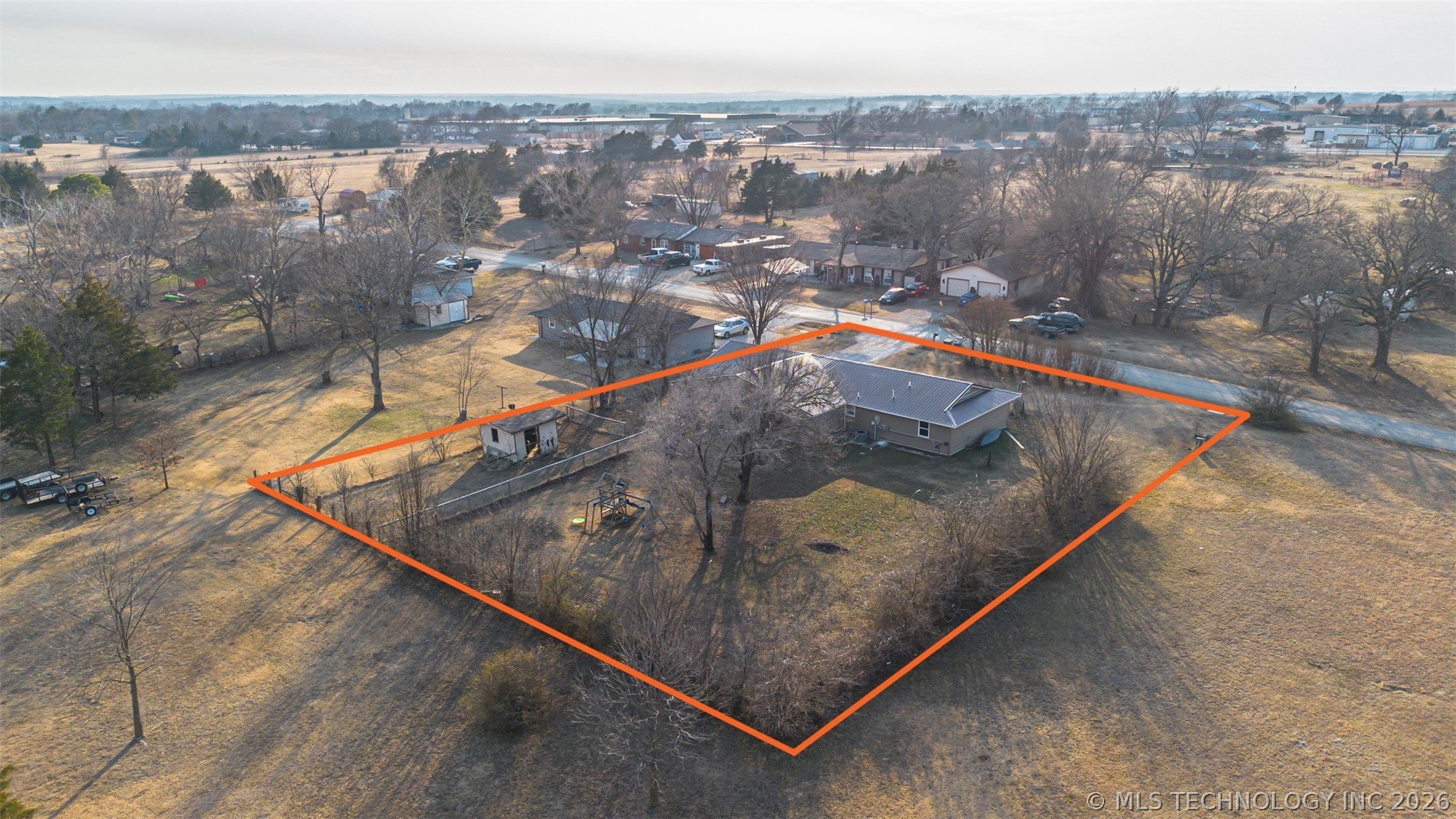 1366 Case Property Photo 2