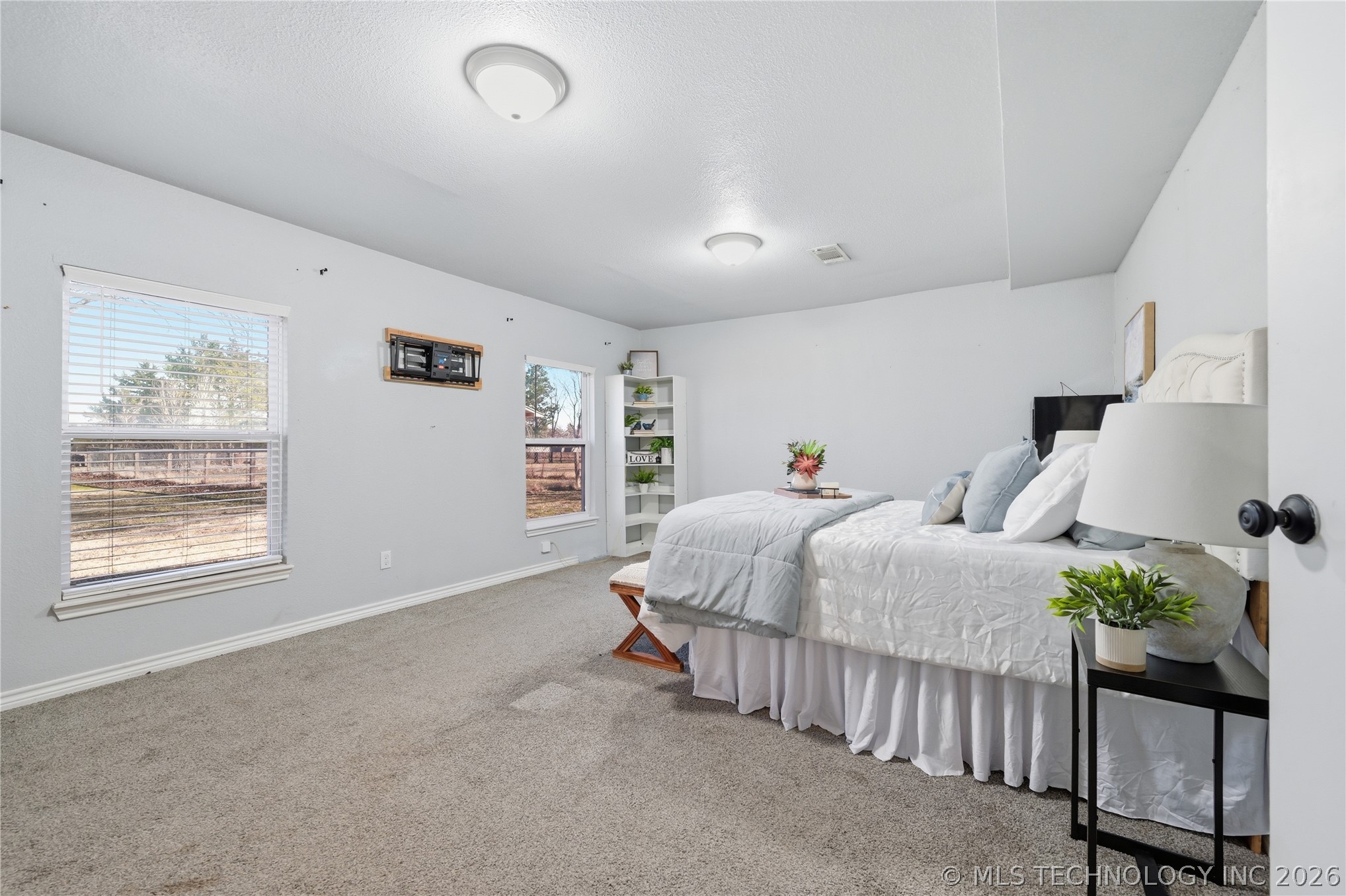 1366 Case Property Photo 14