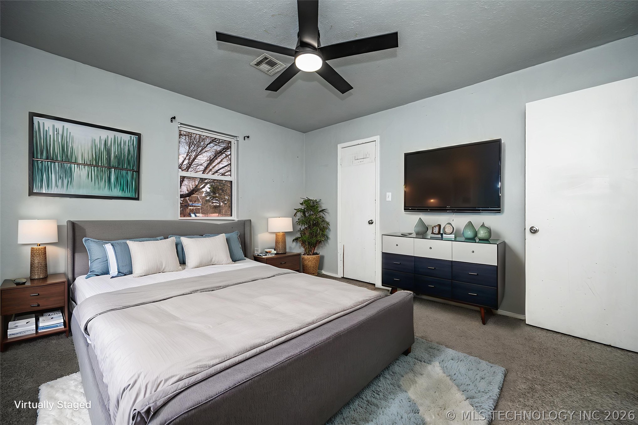 1366 Case Property Photo 17