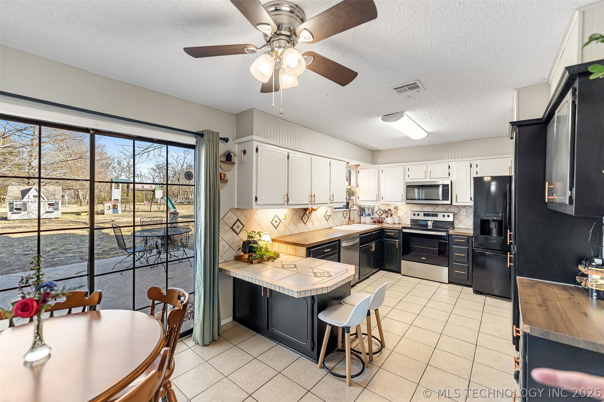 18047 S Quail Meadow Drive Property Photo 8