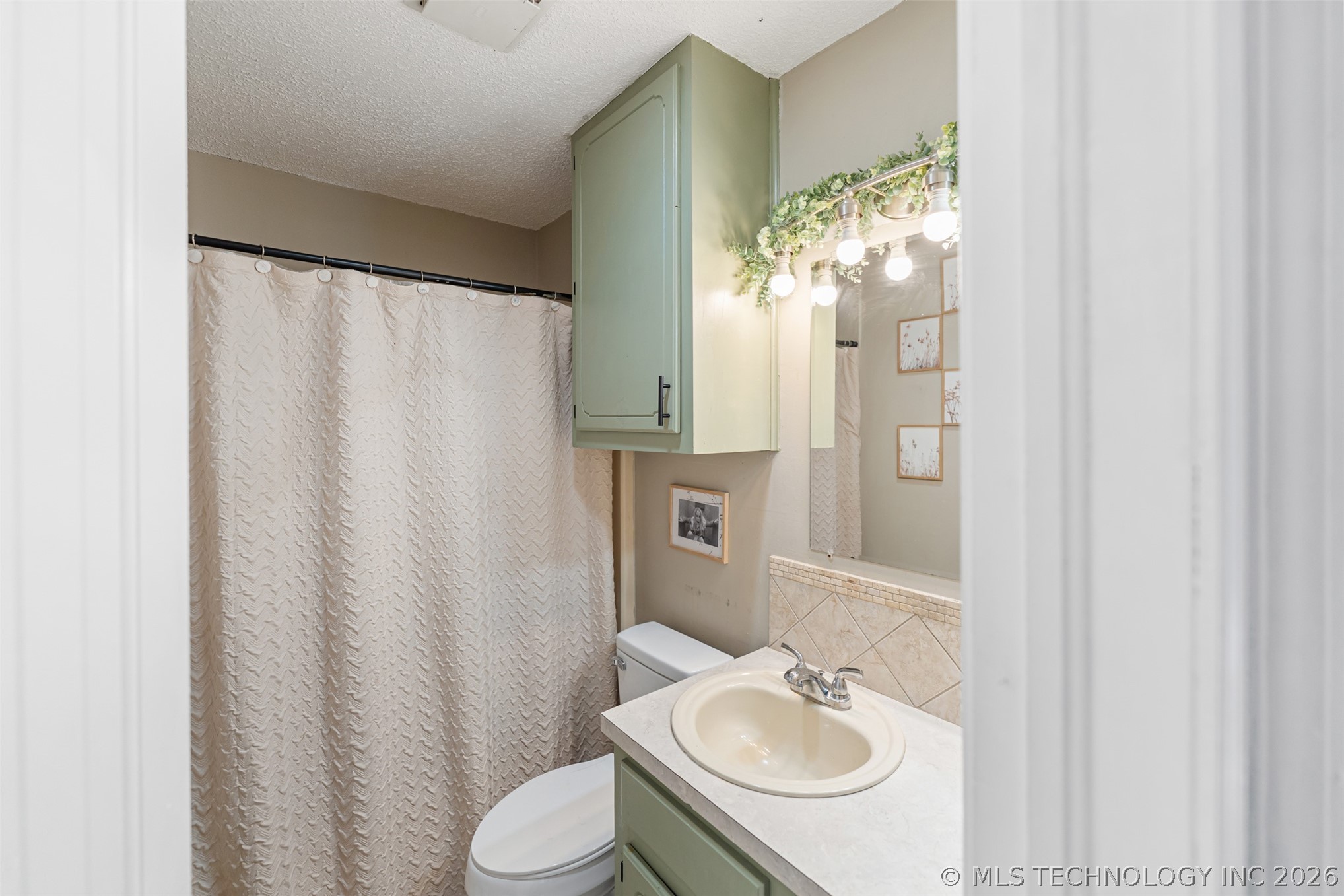 18047 S Quail Meadow Drive Property Photo 13