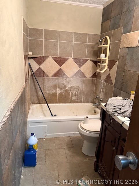 9006 E 48th Place Property Photo 6
