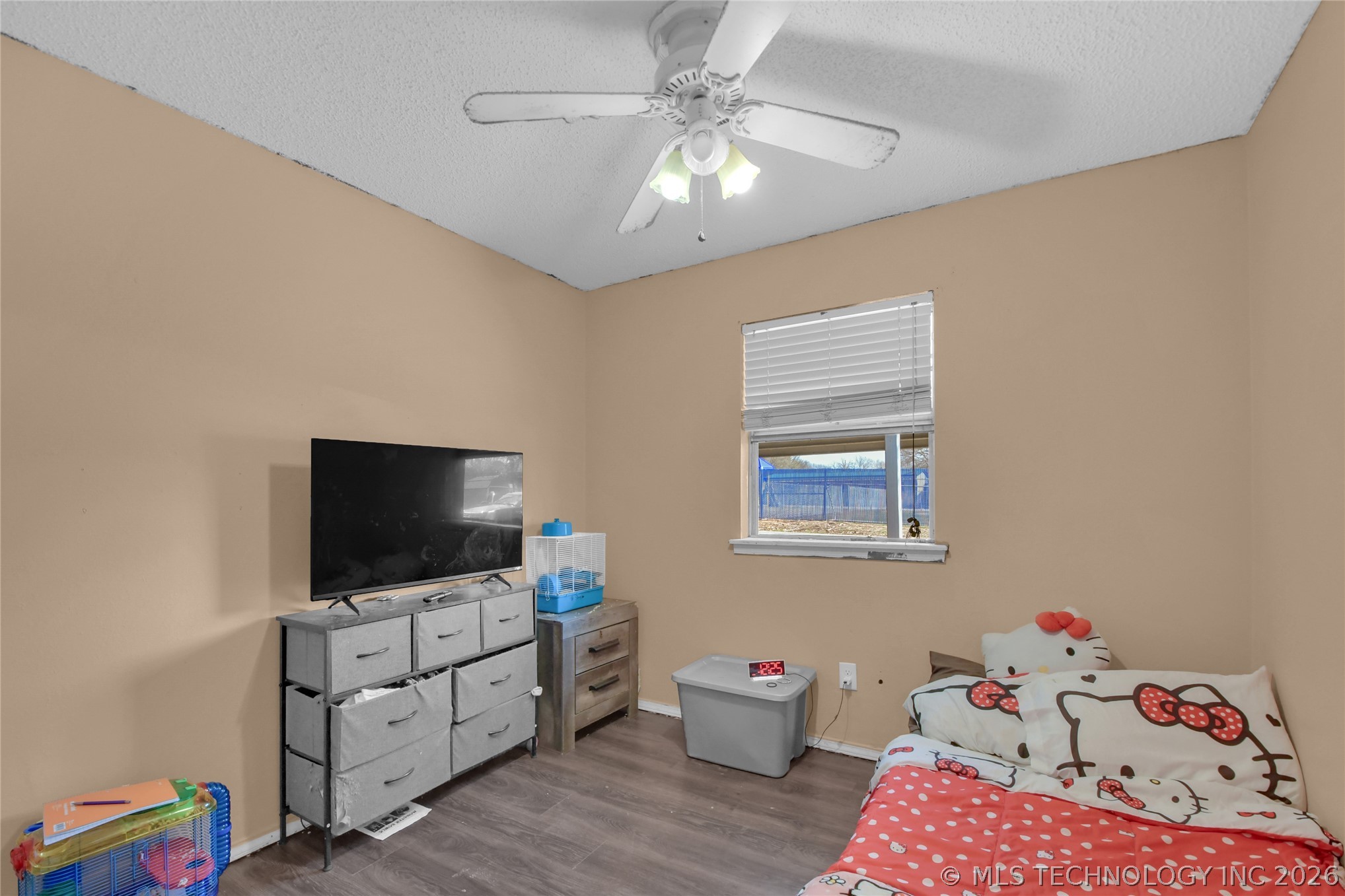 909 P Nw Property Photo 13