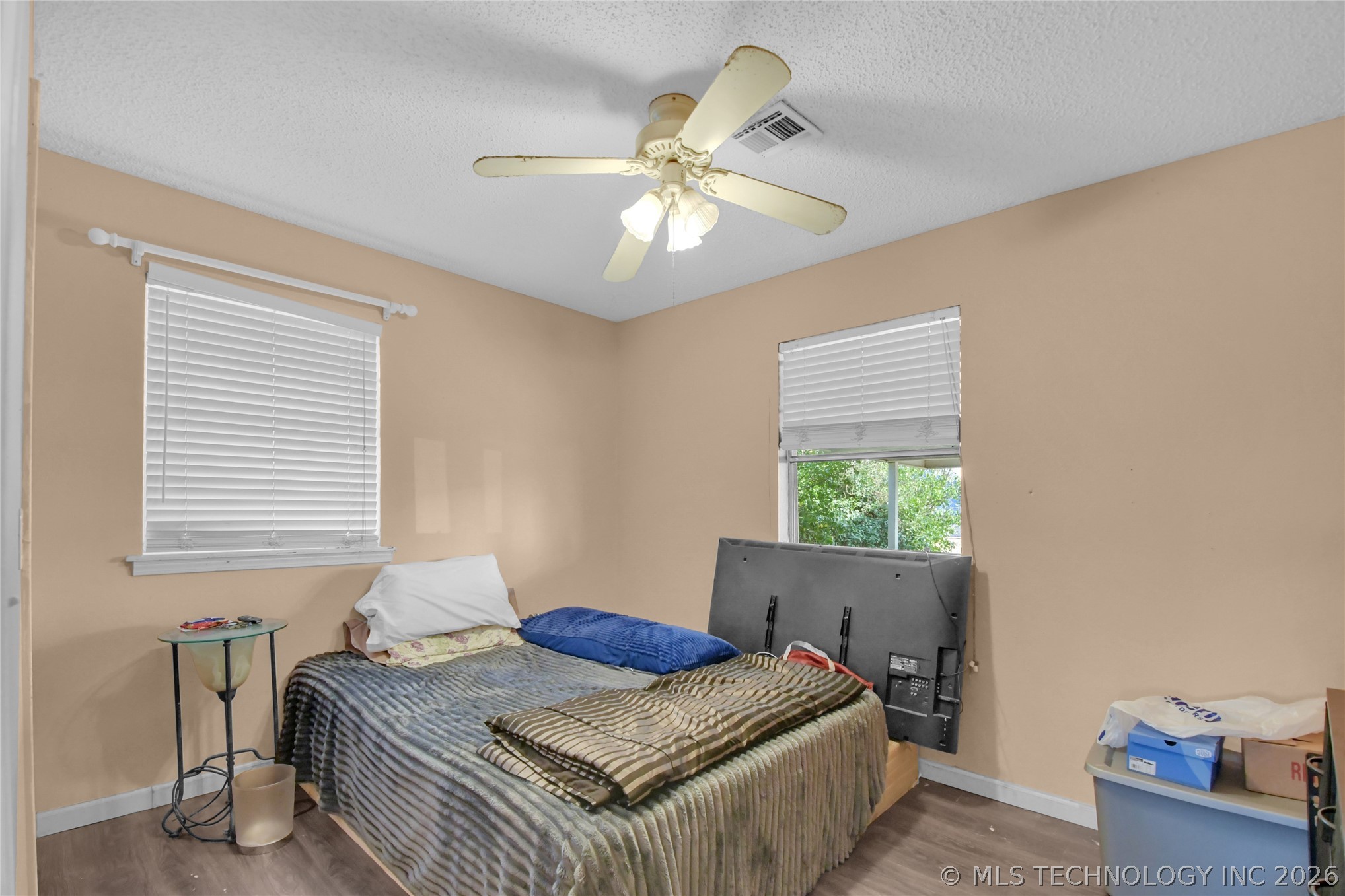 909 P Nw Property Photo 17