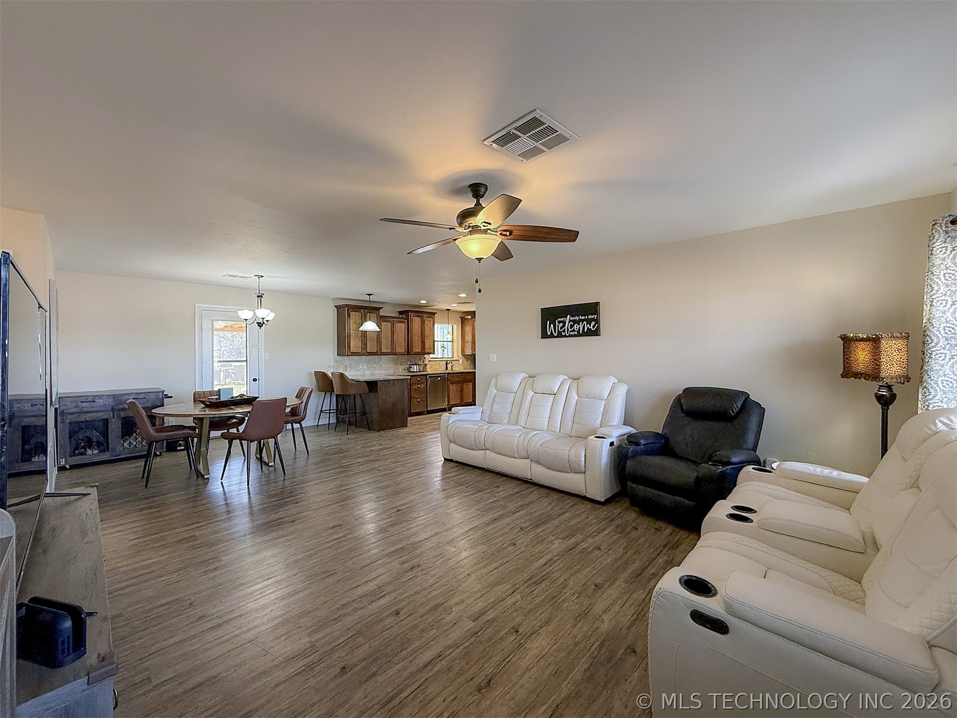 19587 County Road 1555 Property Photo 11