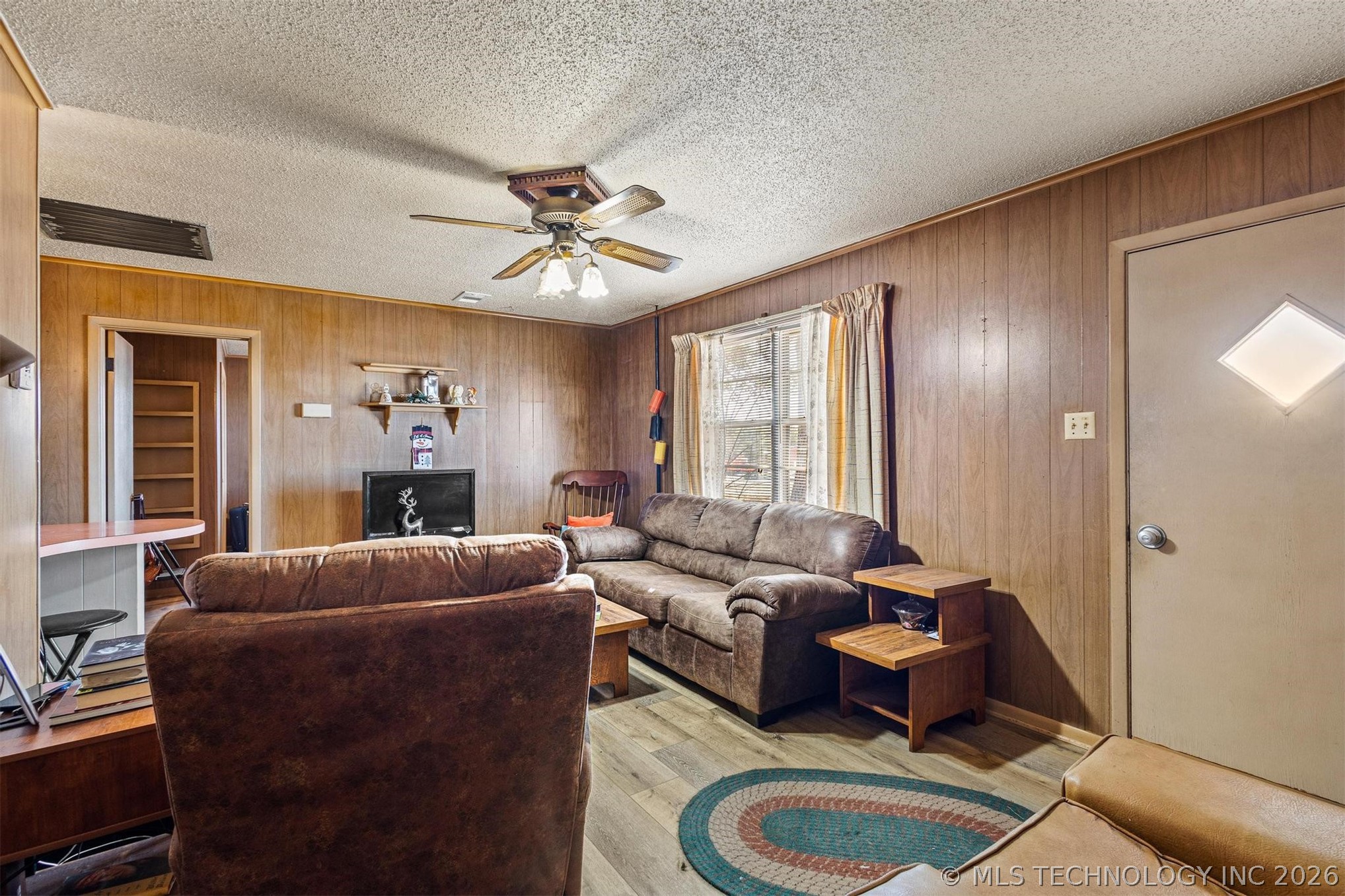 1296 Church Road Property Photo 5