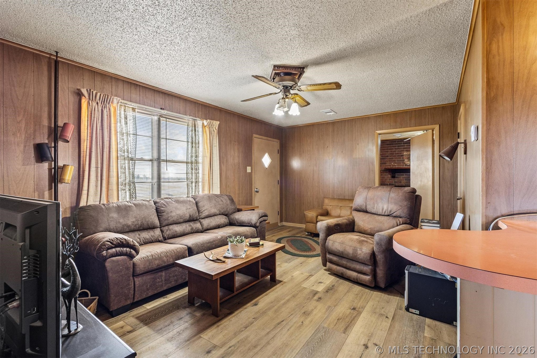 1296 Church Road Property Photo 6