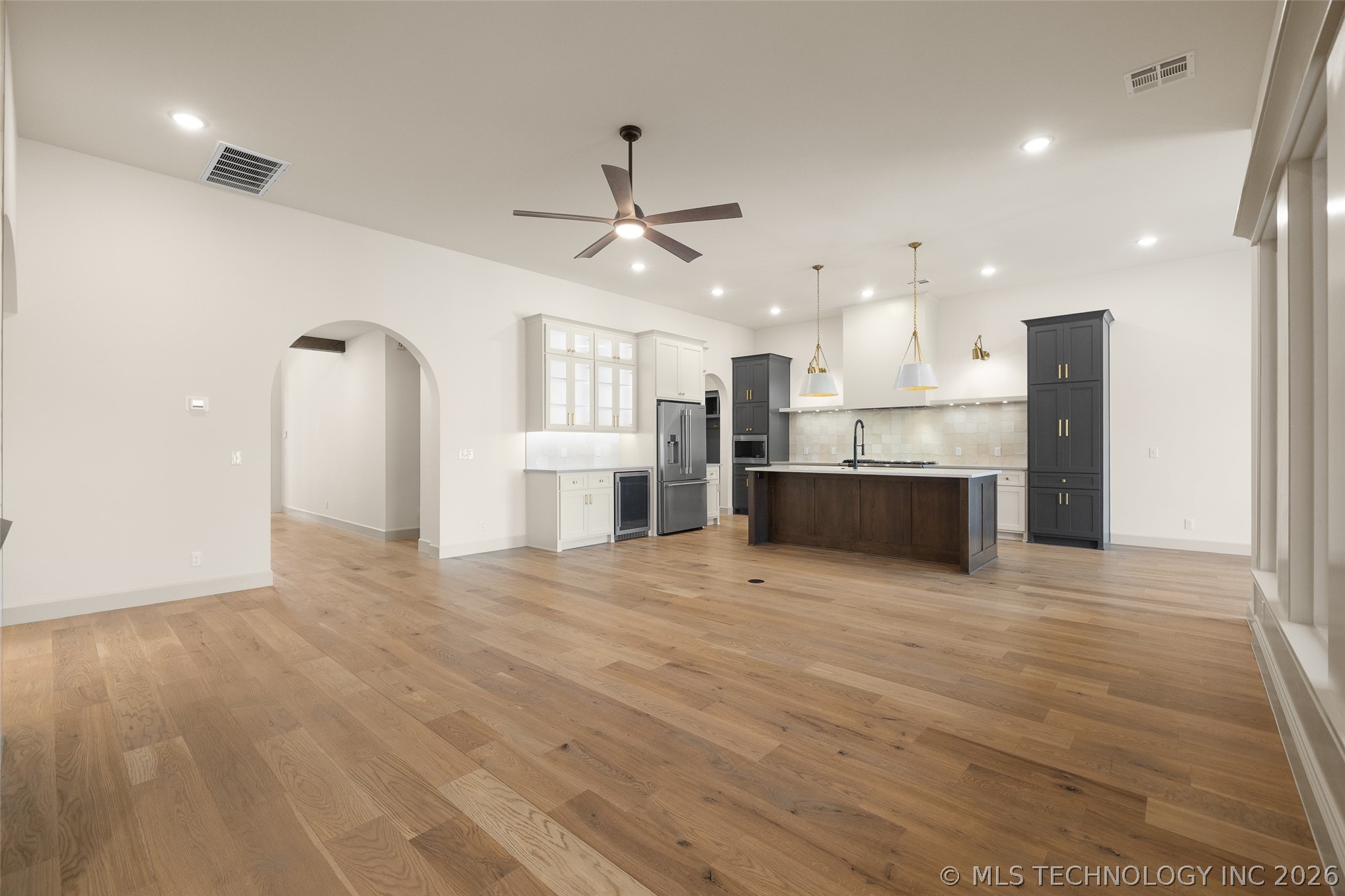 4127 S Cincinnati Avenue Property Photo 6