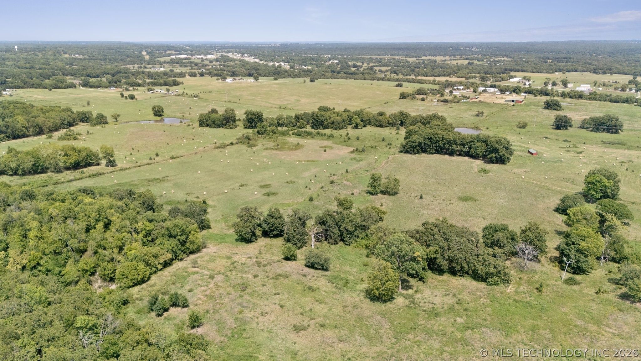 E 420 Road Property Photo 7