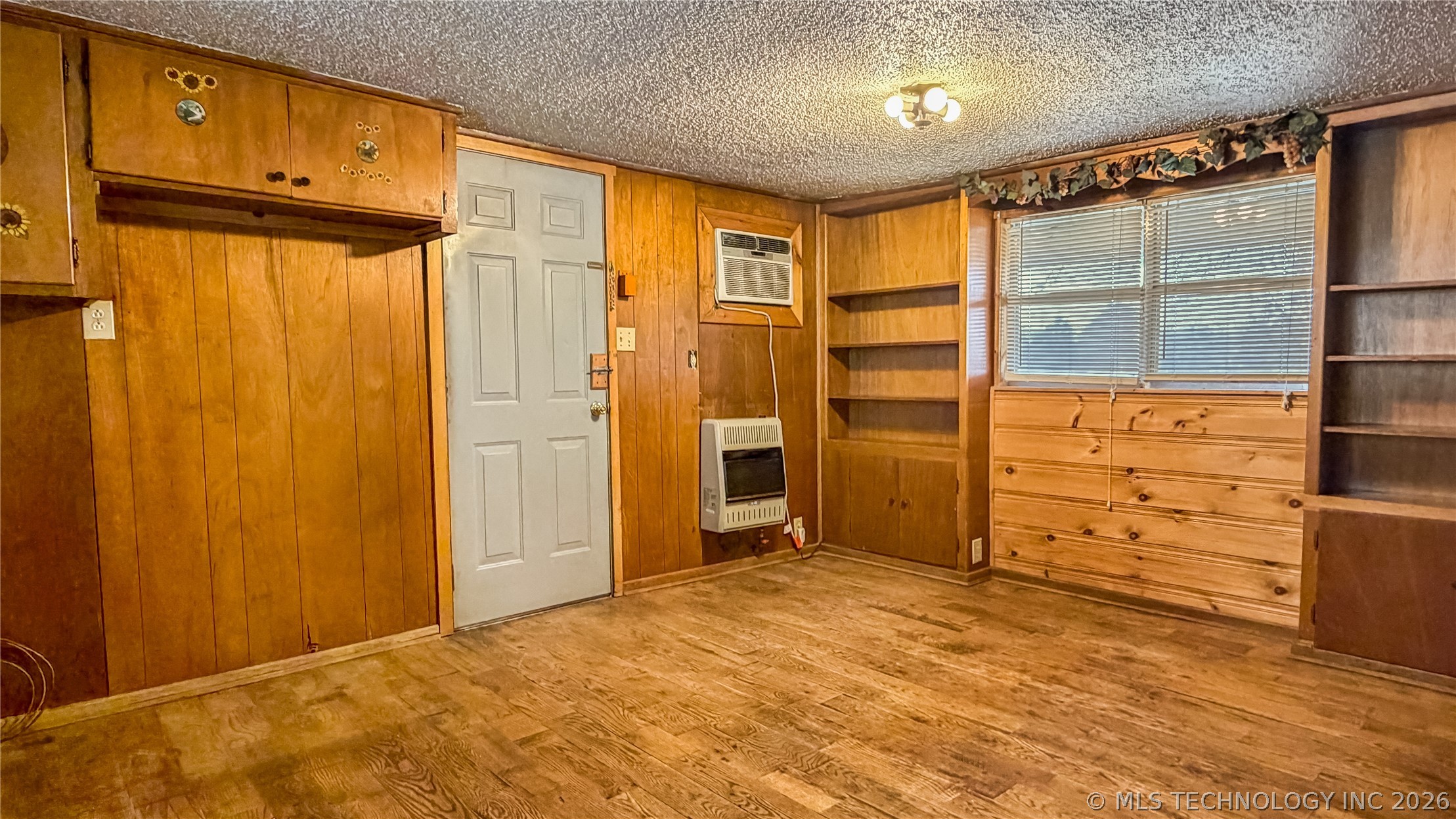 4637 Us Hwy 77 Property Photo 4