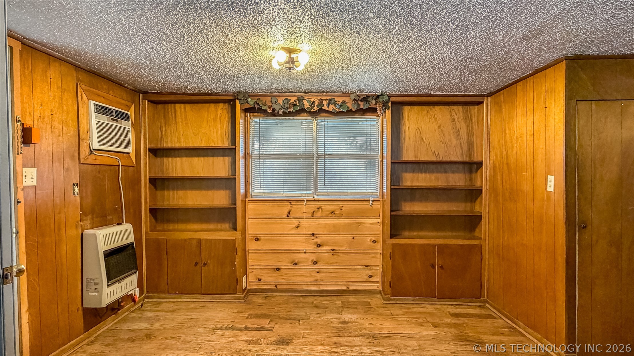 4637 Us Hwy 77 Property Photo 5