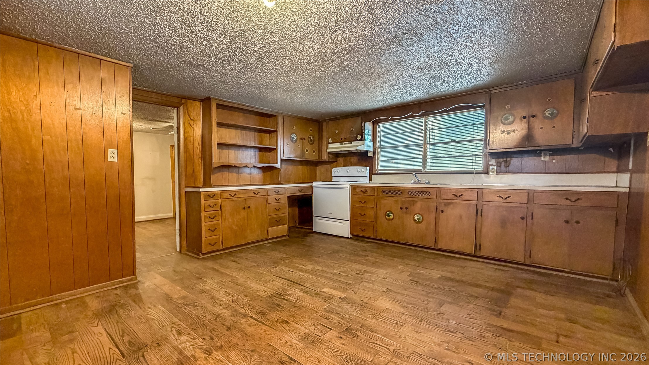 4637 Us Hwy 77 Property Photo 8