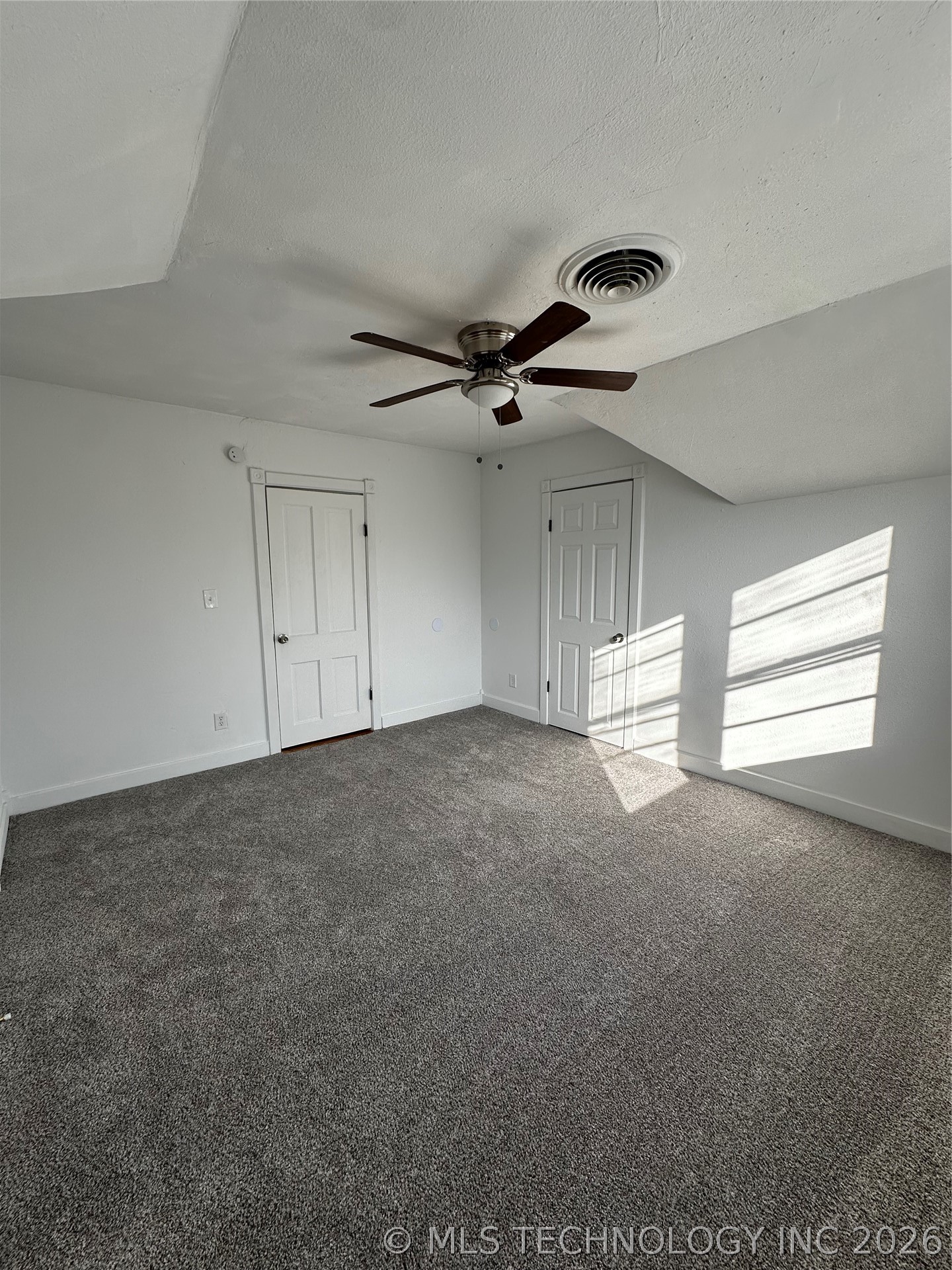 420 S Main Property Photo 24