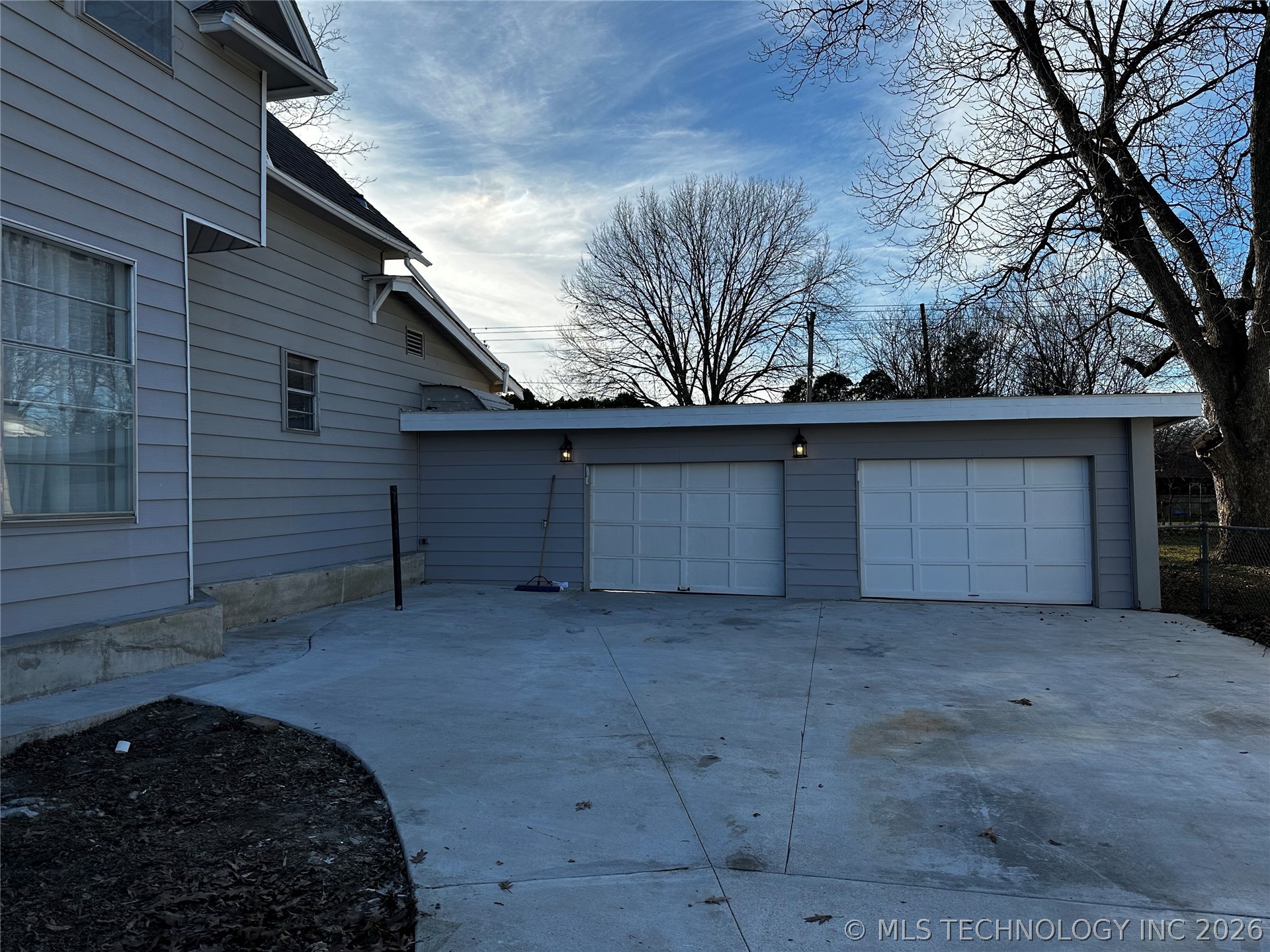 420 S Main Property Photo 35