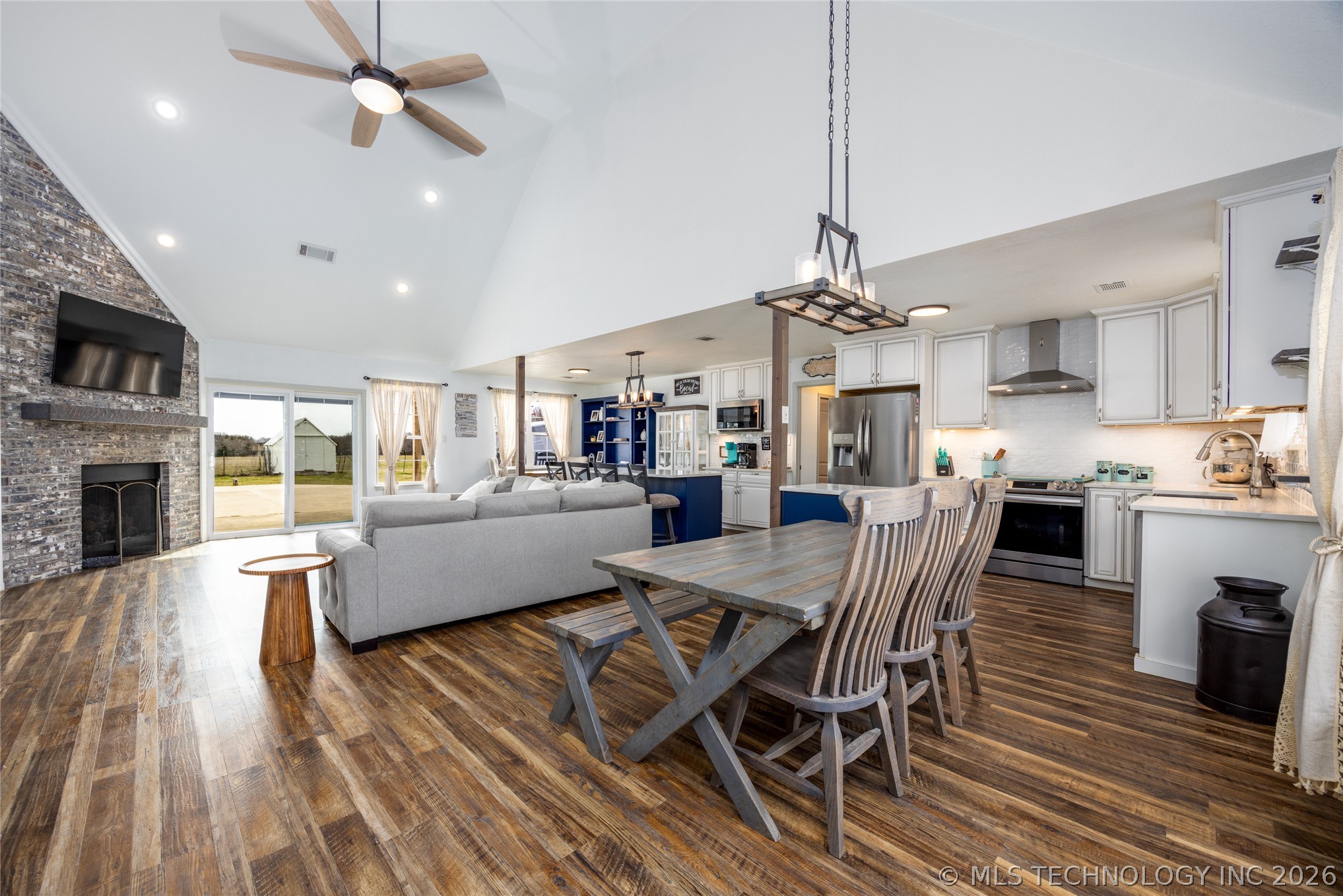 1522 Burney Cemetary Property Photo 11