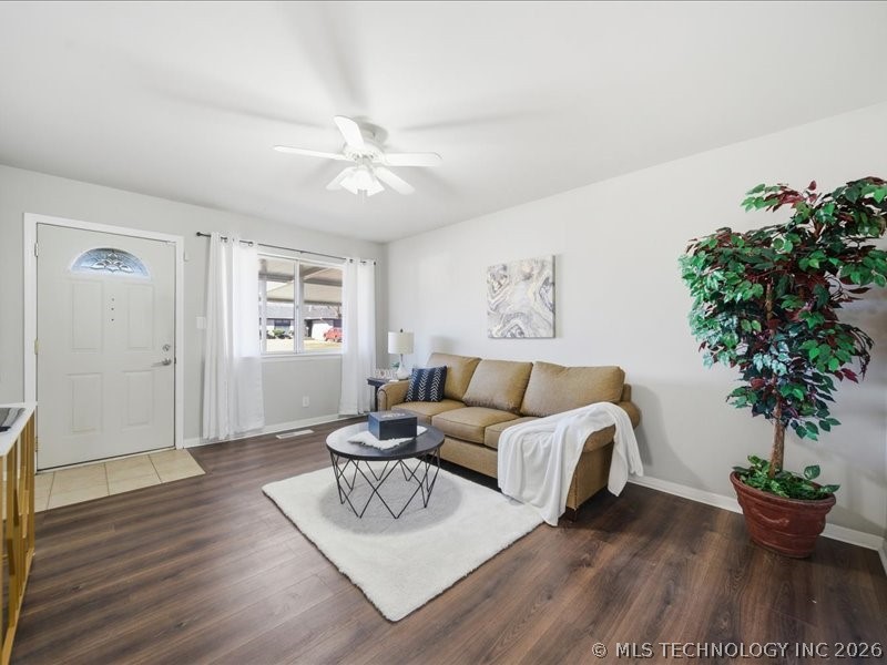 315 S 190th East Avenue Property Photo 6