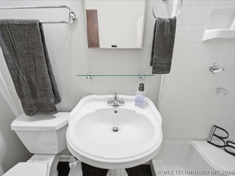 315 S 190th East Avenue Property Photo 15