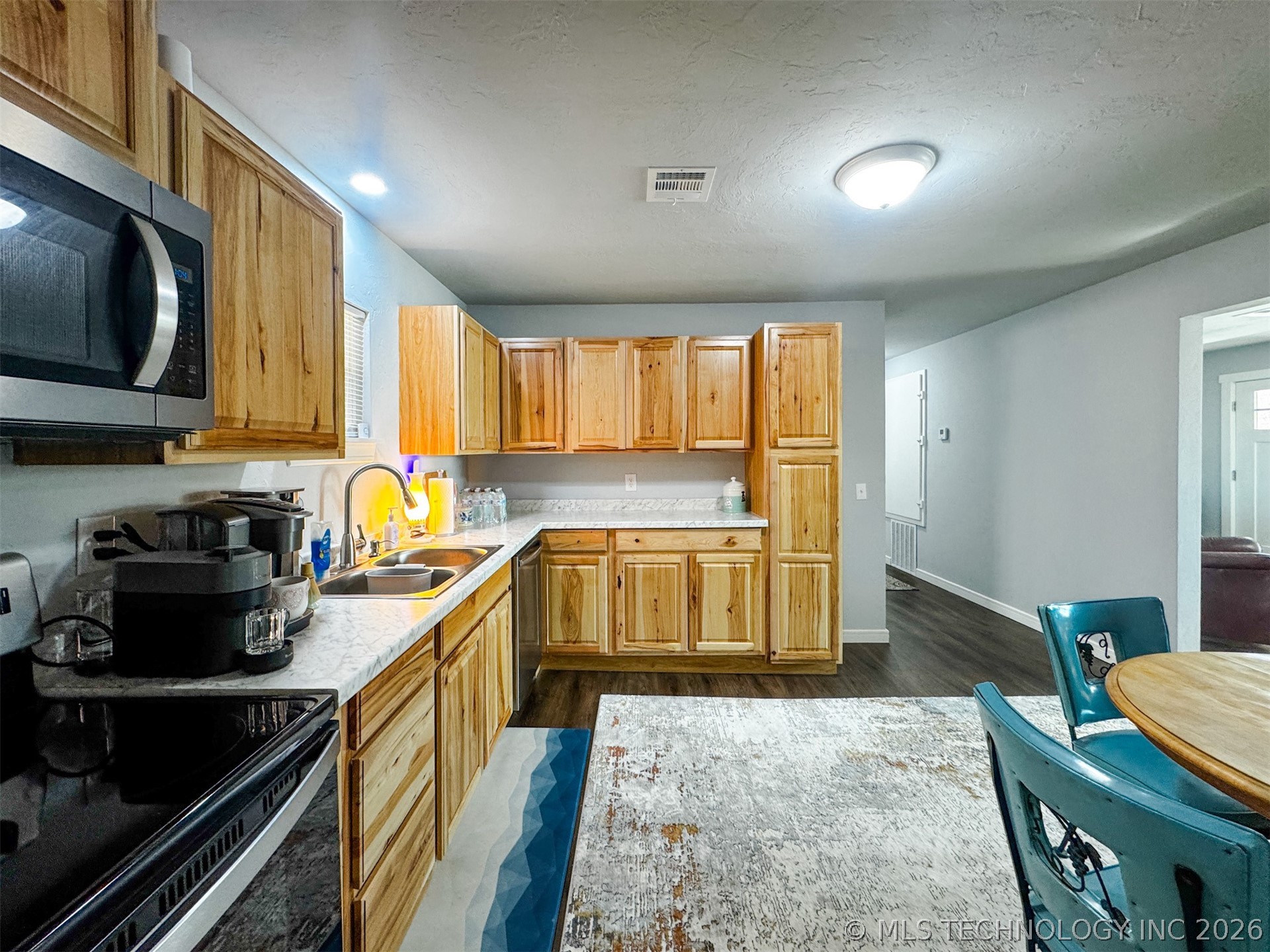 823 E Shawnee Street Property Photo 18