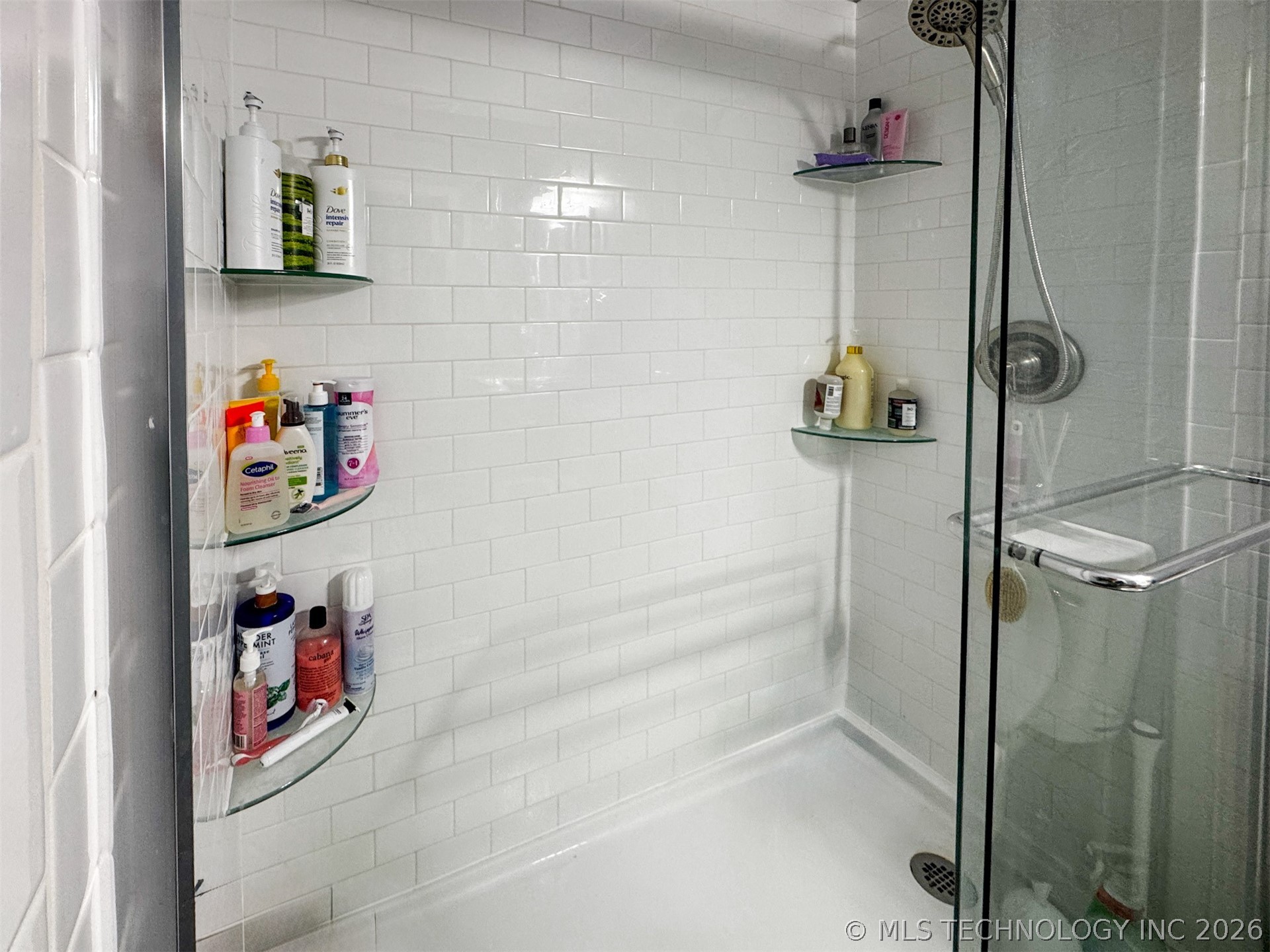 823 E Shawnee Street Property Photo 22