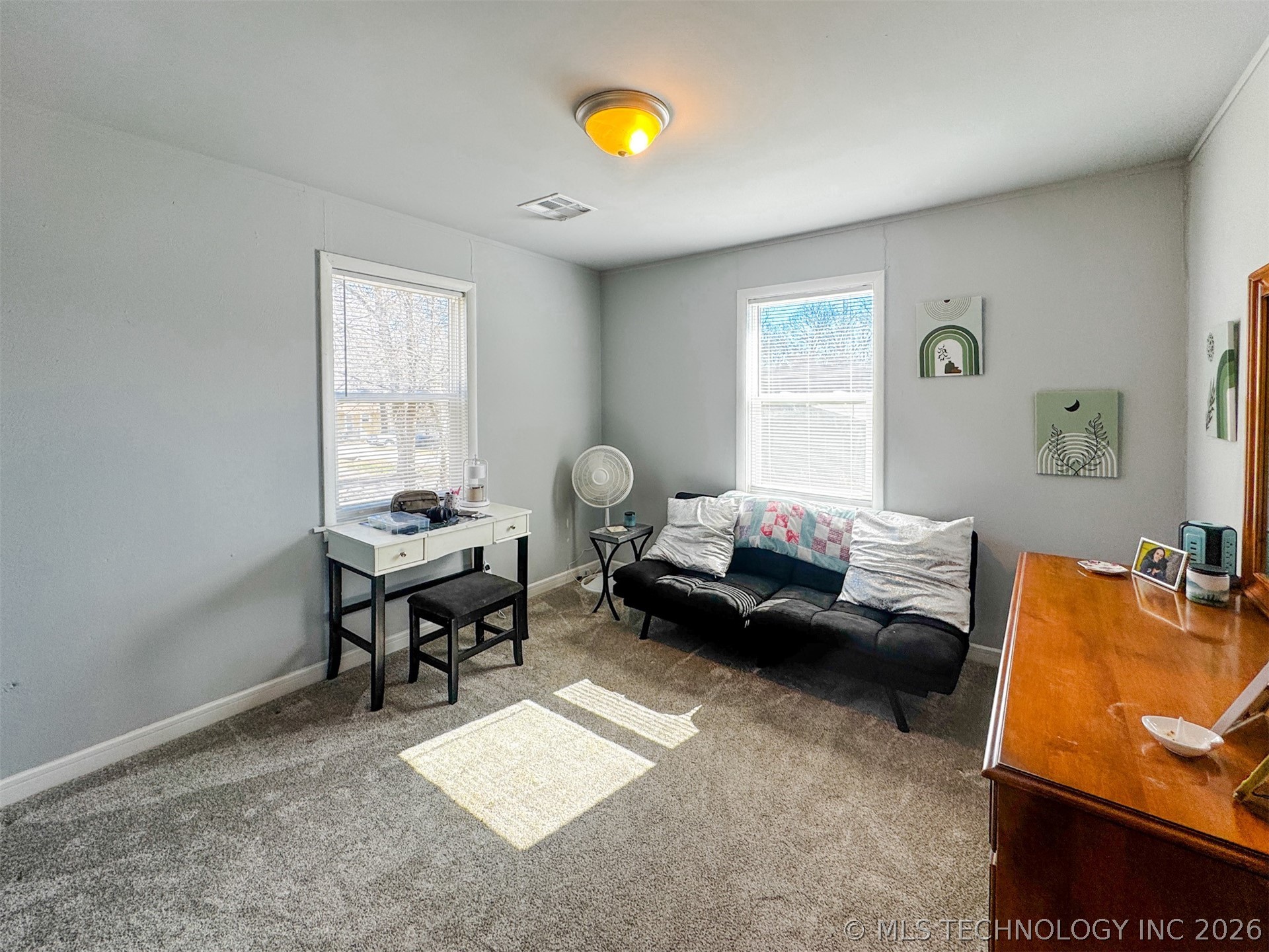 823 E Shawnee Street Property Photo 23