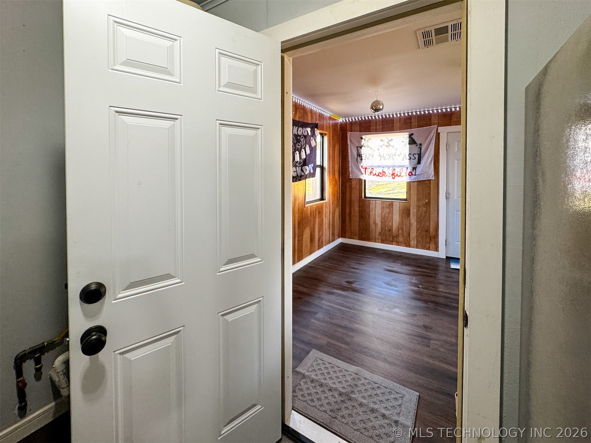 823 E Shawnee Street Property Photo 35