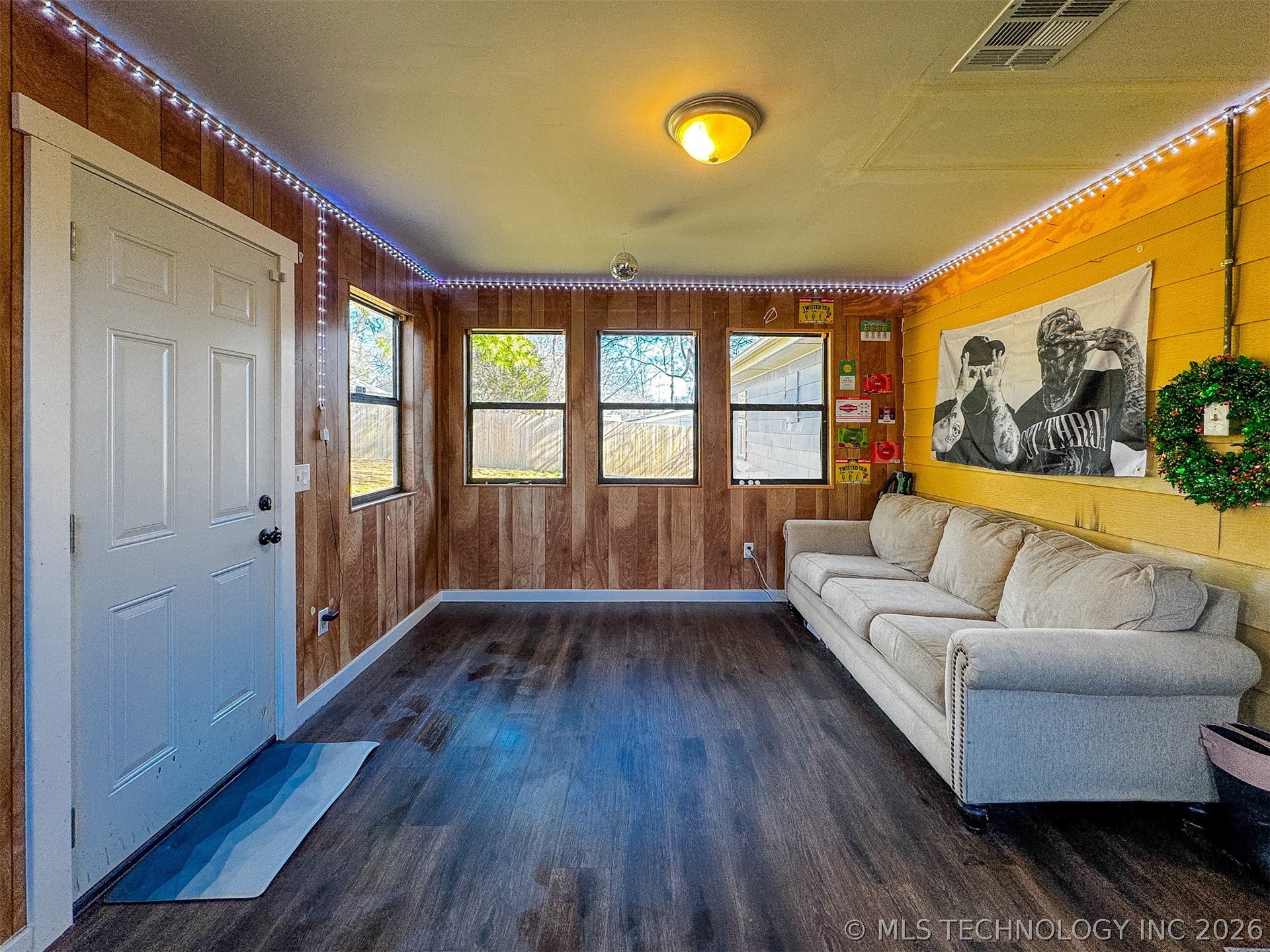 823 E Shawnee Street Property Photo 37