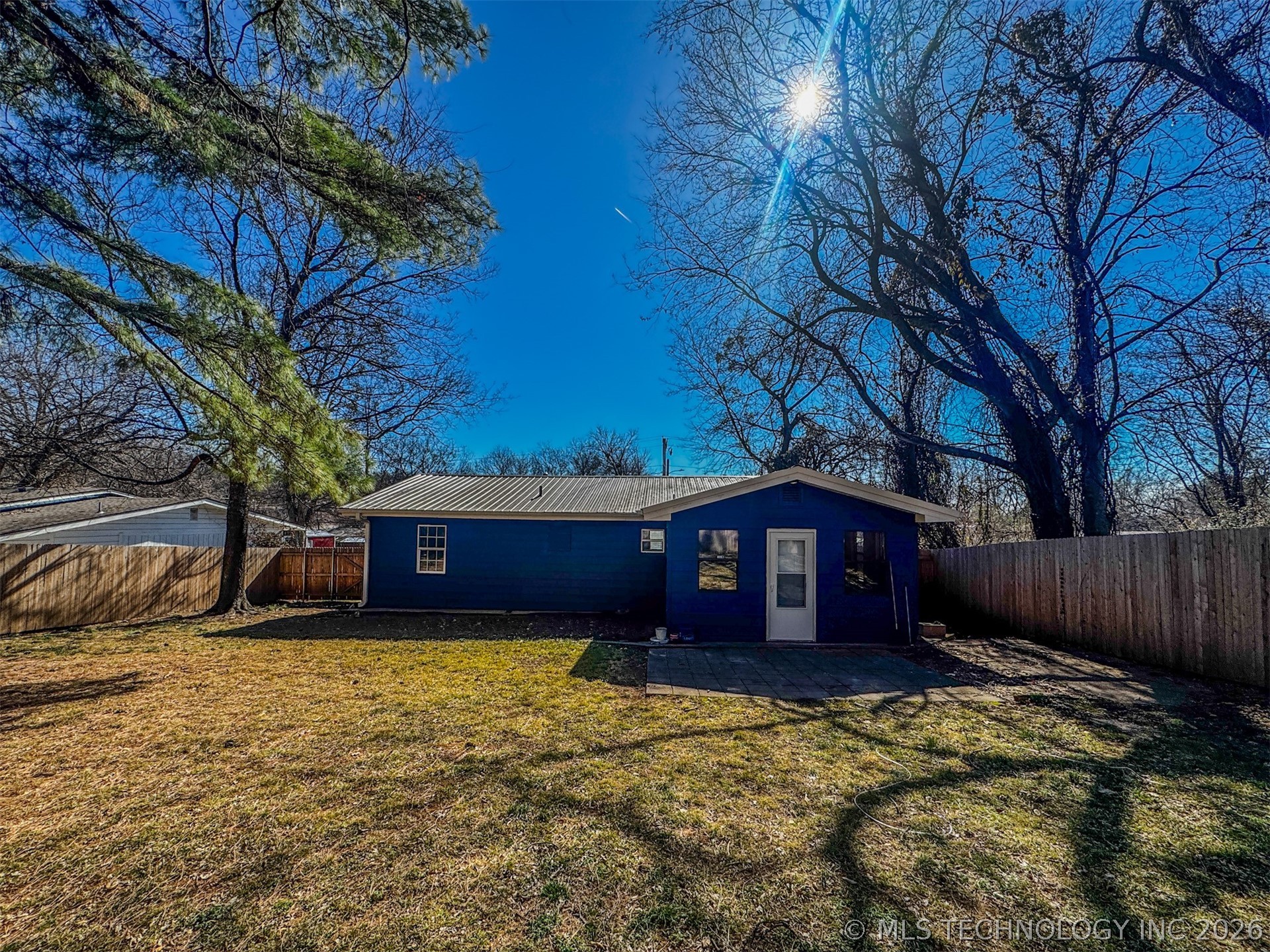 823 E Shawnee Street Property Photo 44