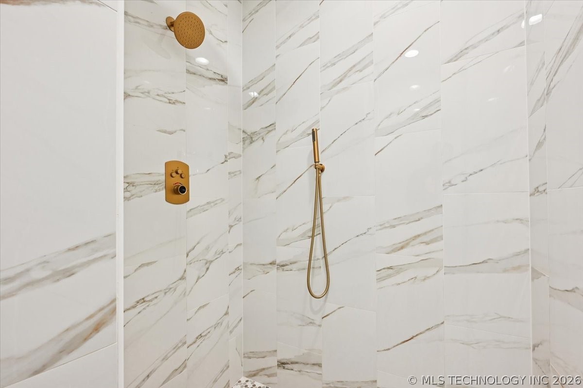 3120 E 103rd Street Property Photo 35