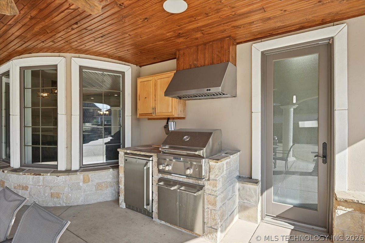 3120 E 103rd Street Property Photo 69