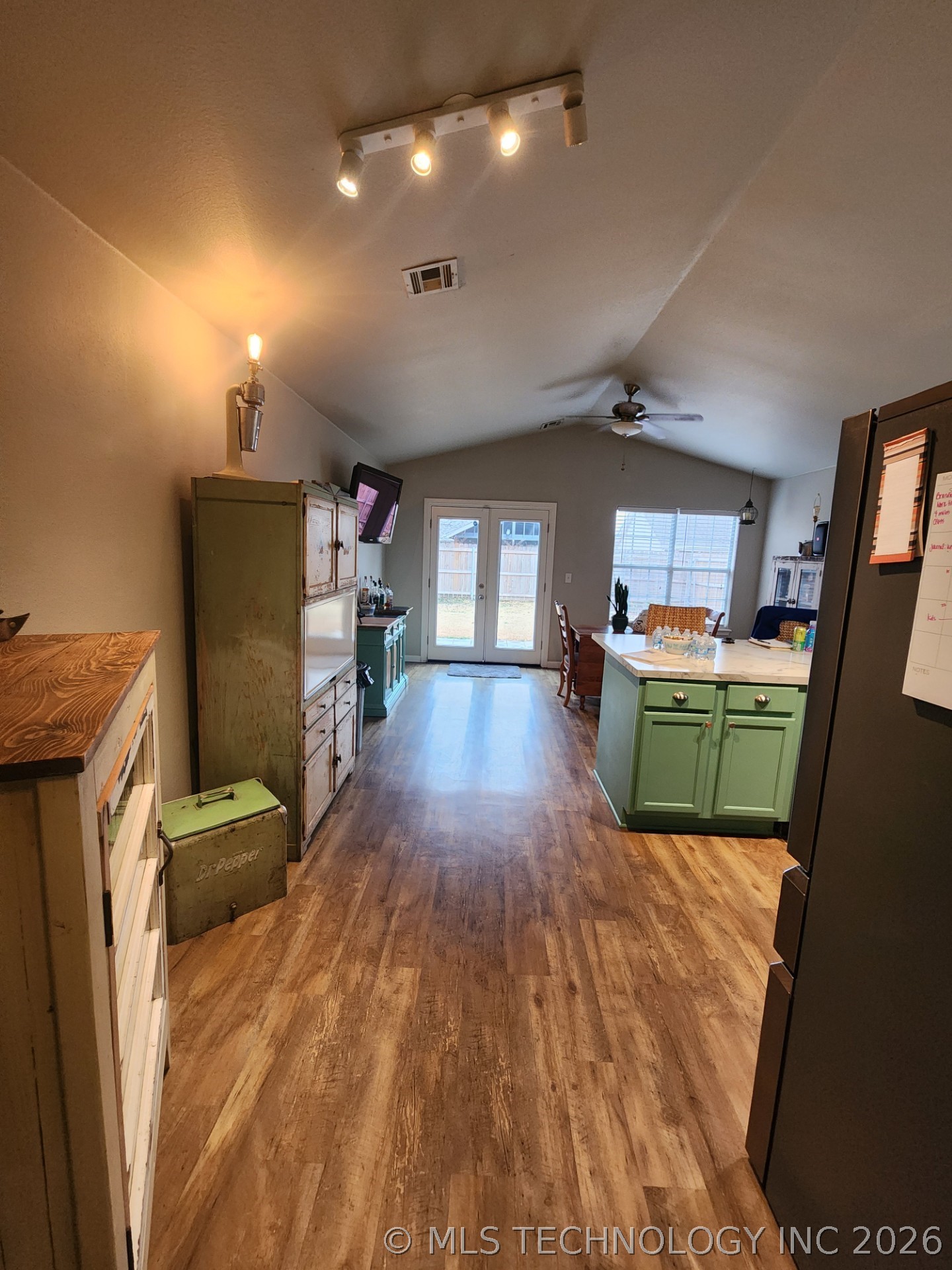 20225 E 42nd Street S Property Photo 6