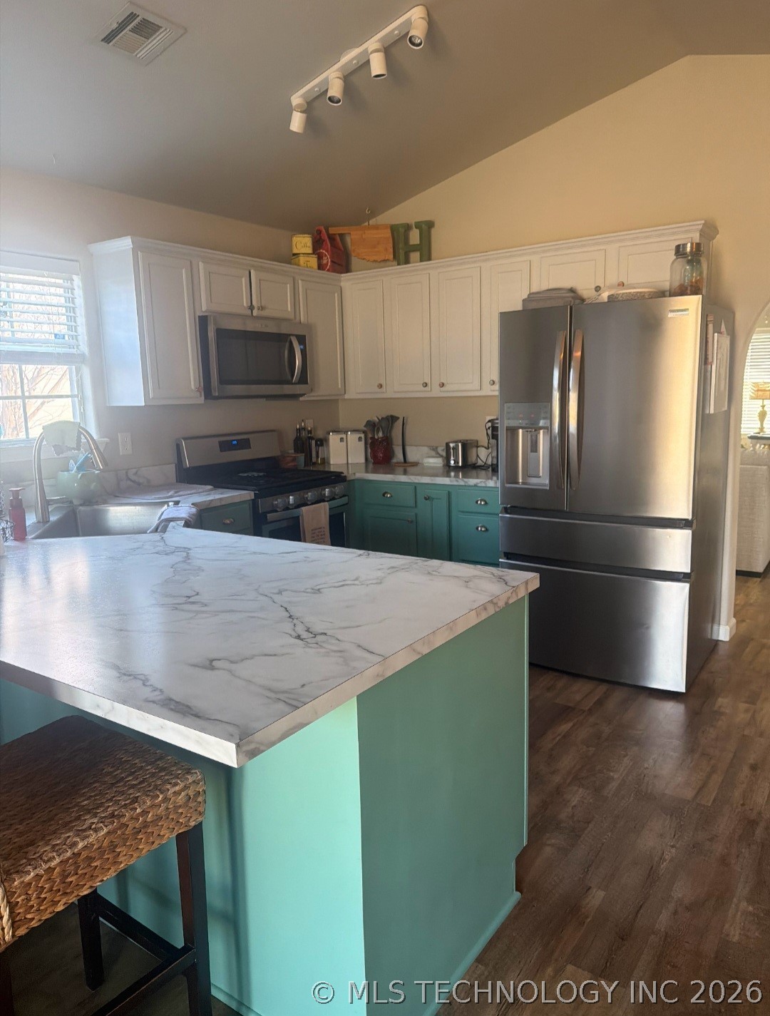 20225 E 42nd Street S Property Photo 9