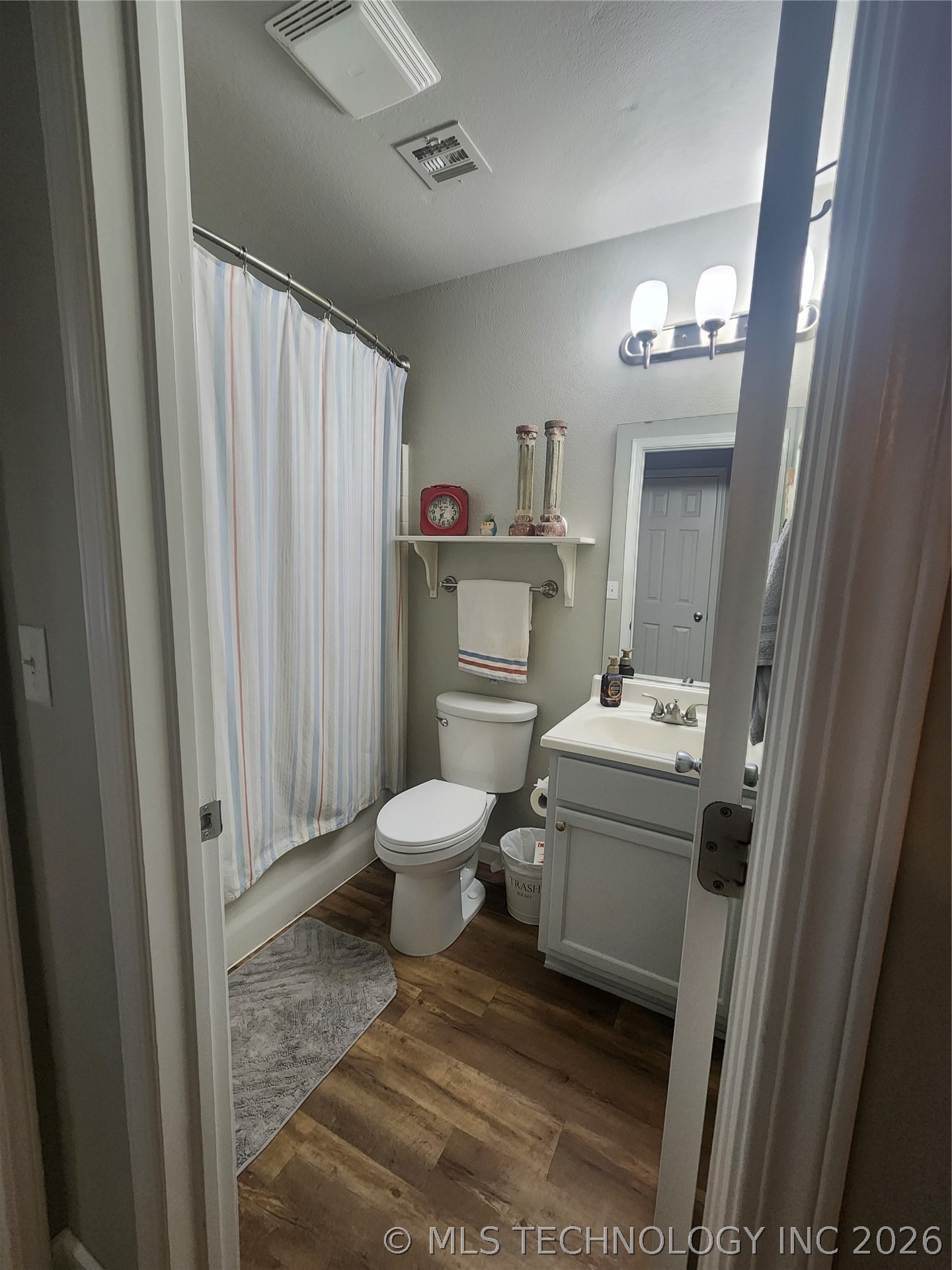 20225 E 42nd Street S Property Photo 16