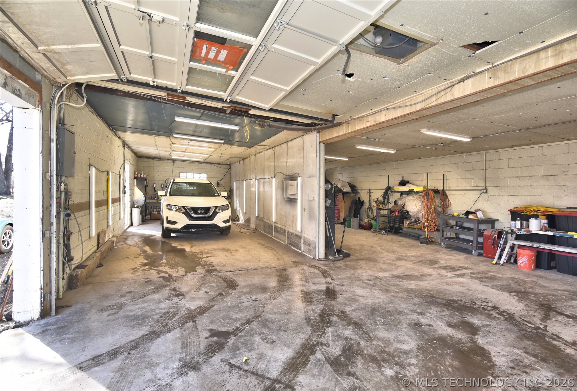 4038 N Cincinnati Drive Property Photo 11