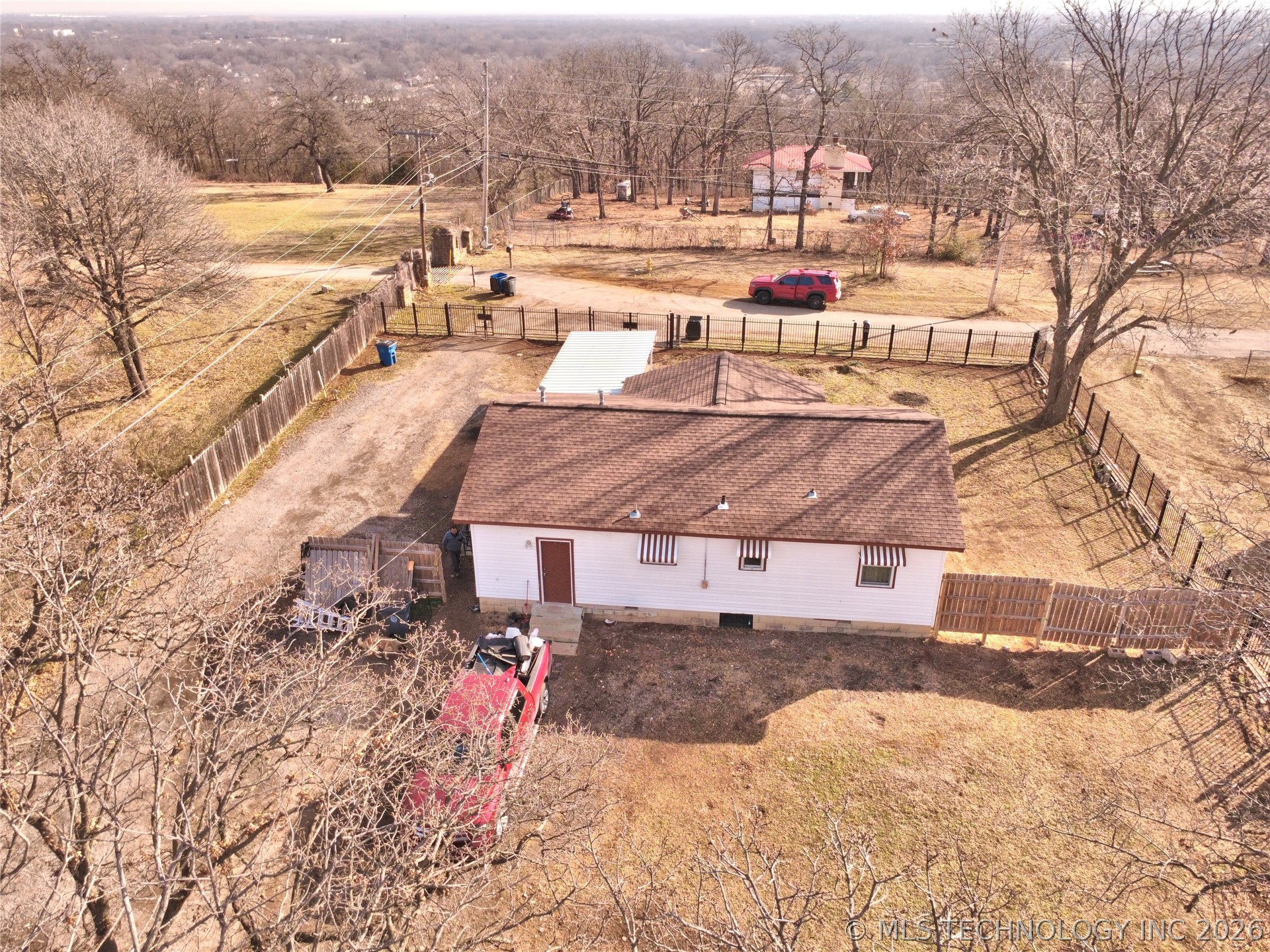 4038 N Cincinnati Drive Property Photo 17