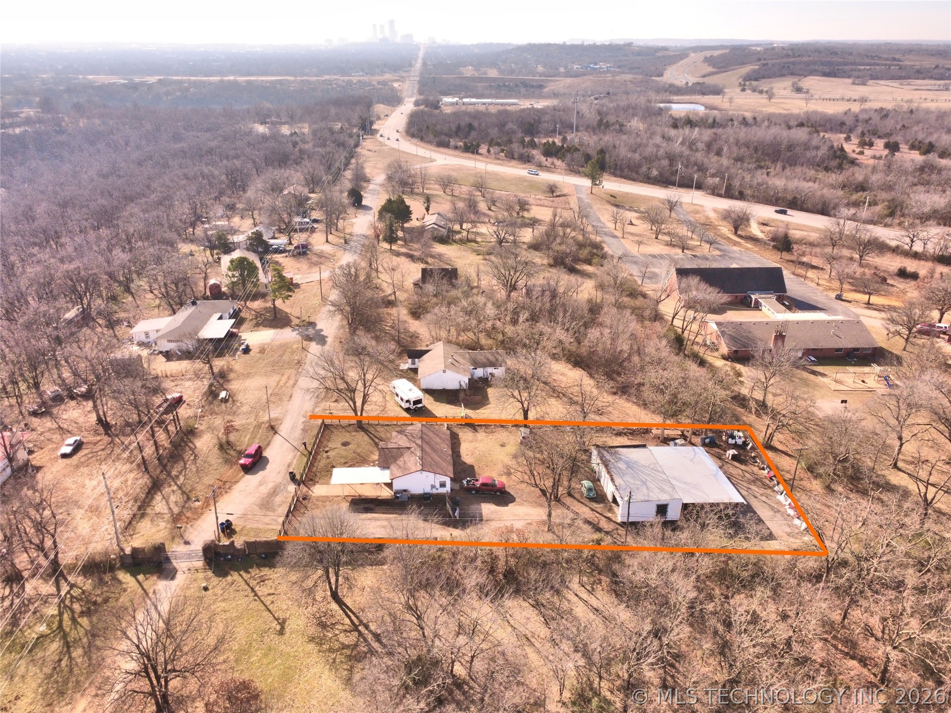 4038 N Cincinnati Drive Property Photo 18