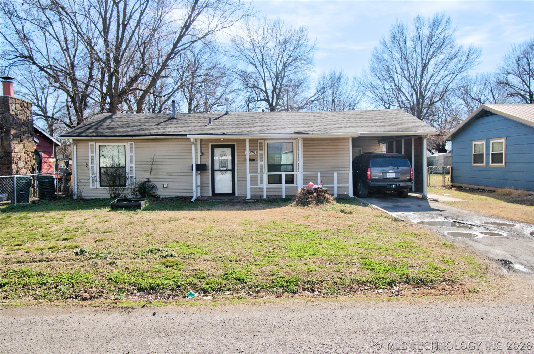 2025 Robison Street Property Photo 1