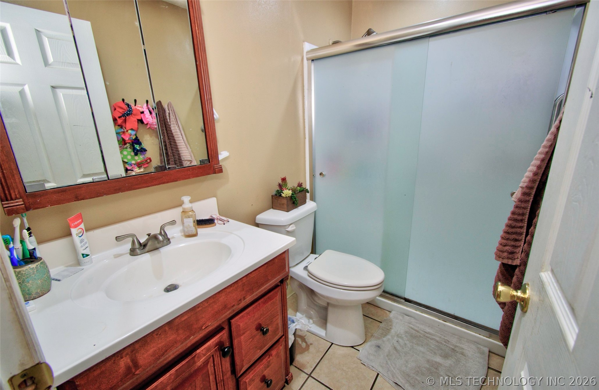 2025 Robison Street Property Photo 7