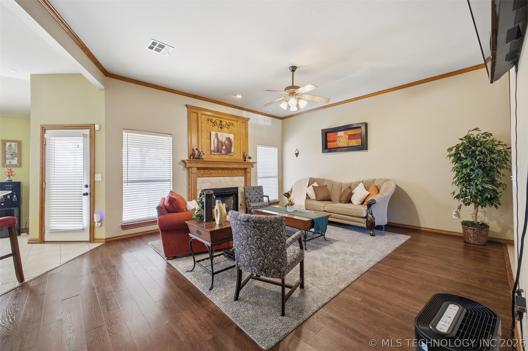 501 Windemere Property Photo 12