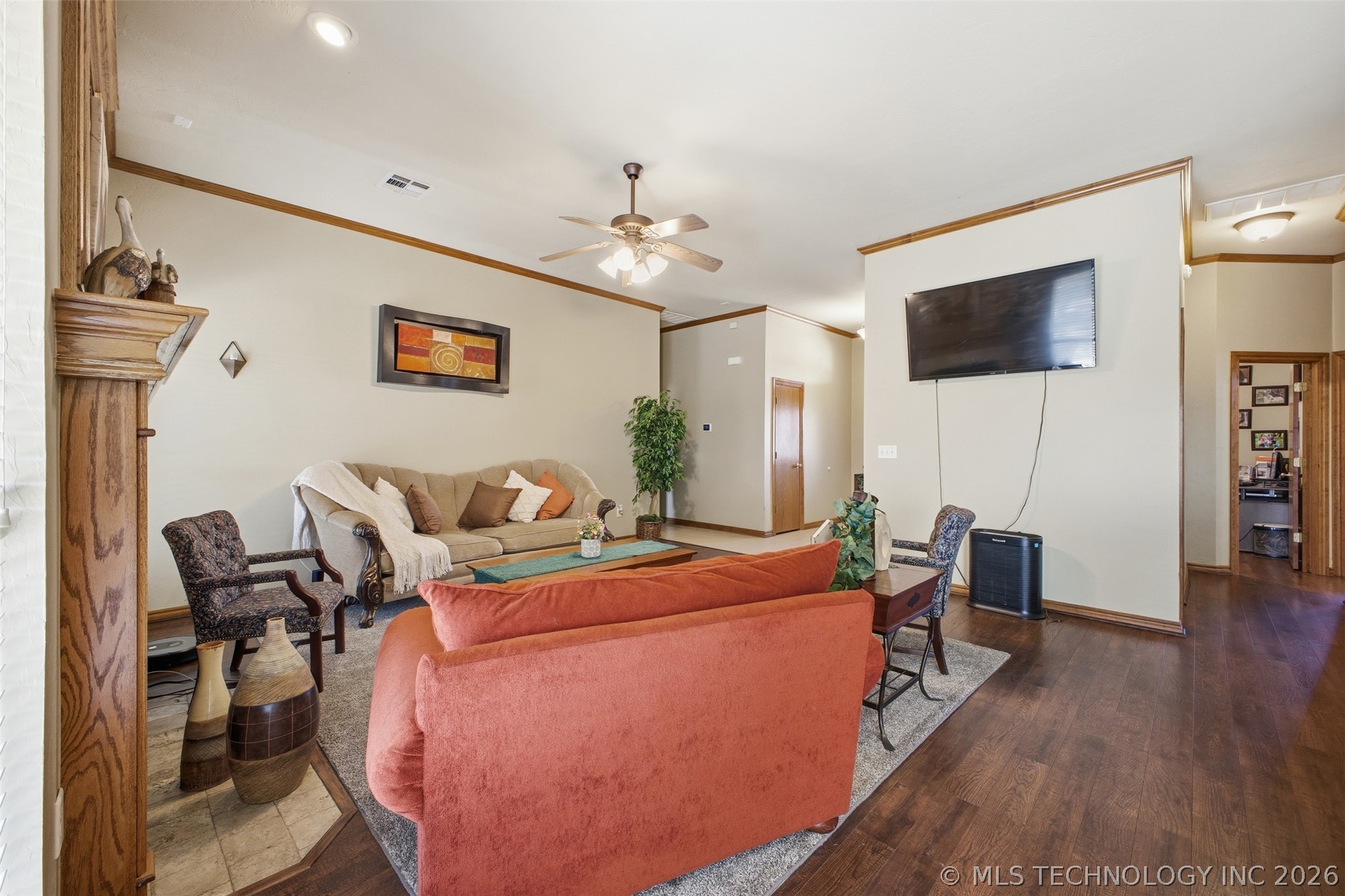 501 Windemere Property Photo 13