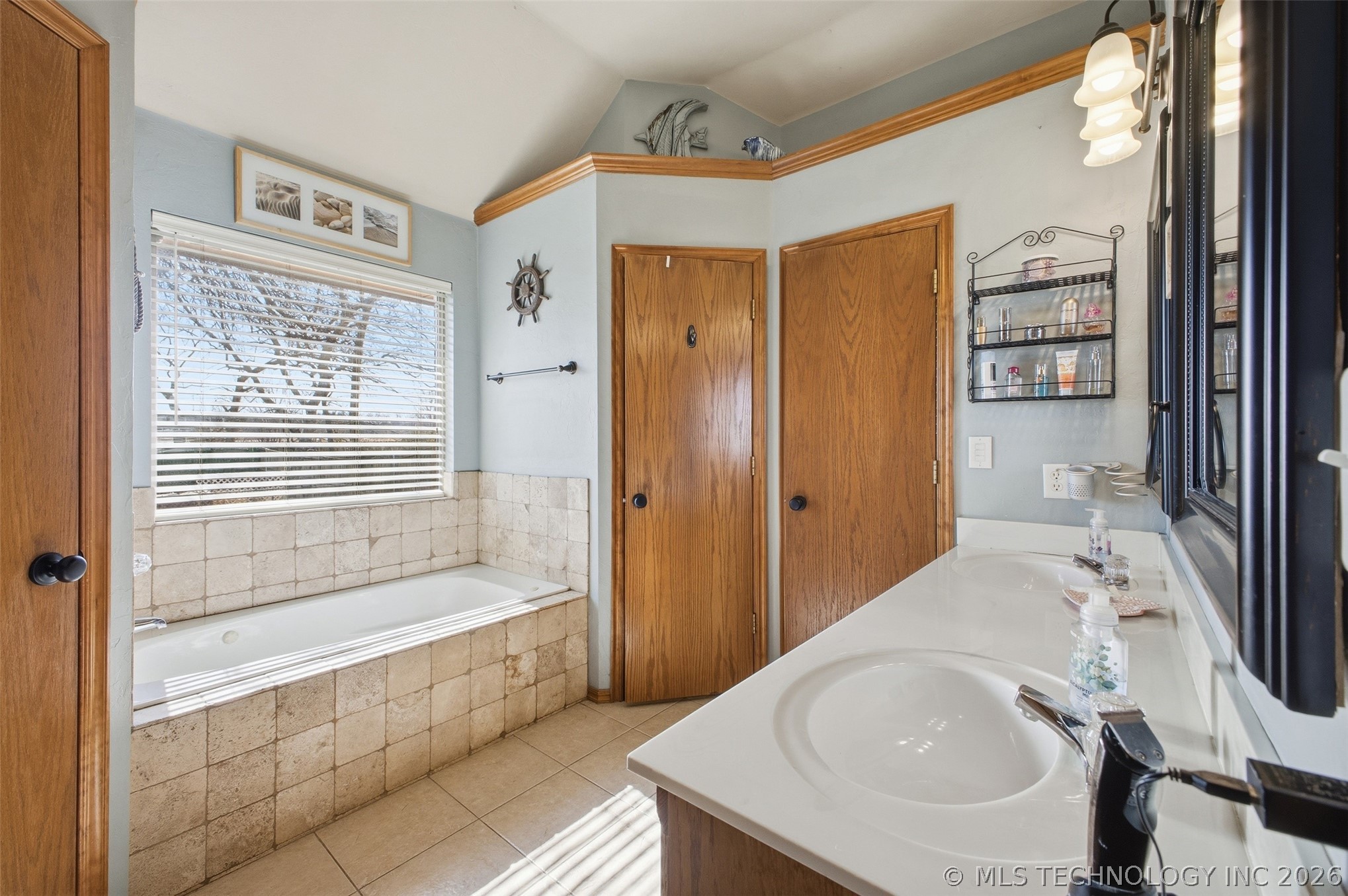 501 Windemere Property Photo 30