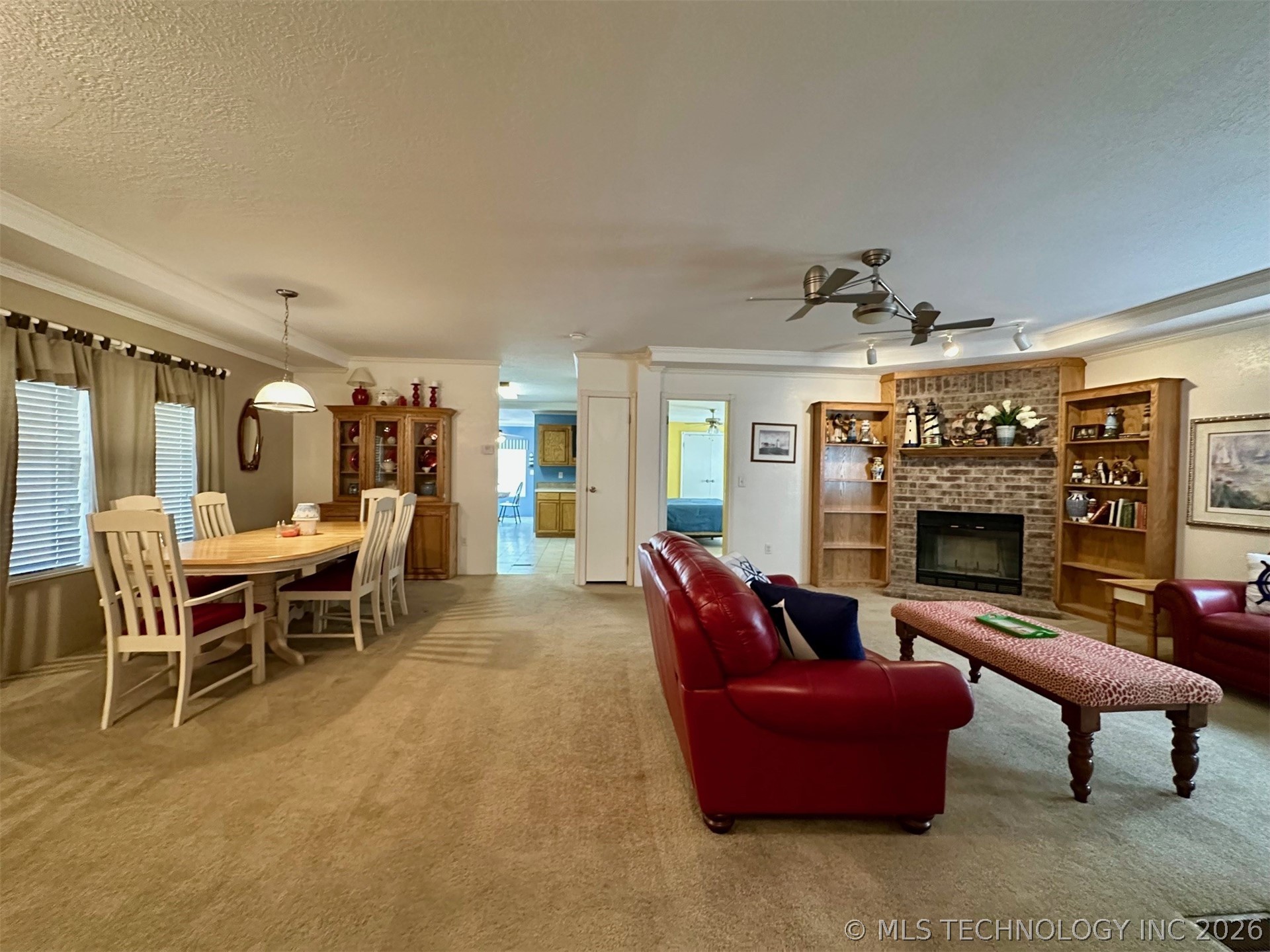 3943 Surf Road Property Photo 7