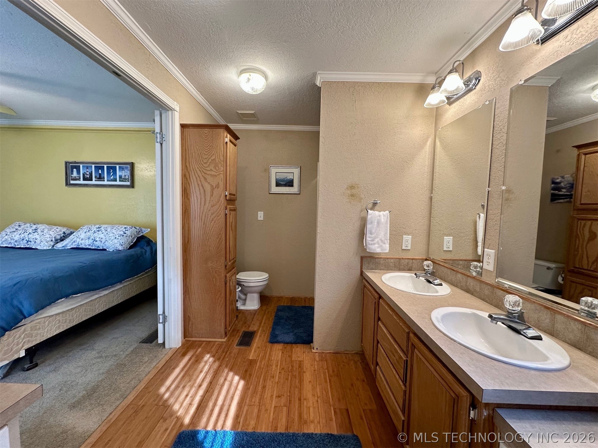 3943 Surf Road Property Photo 15