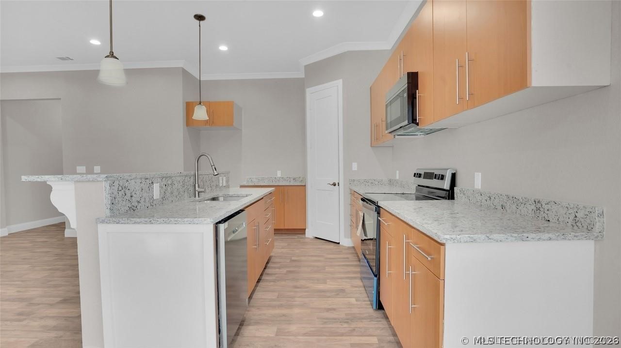 429 Se 3rd Avenue Property Photo 9