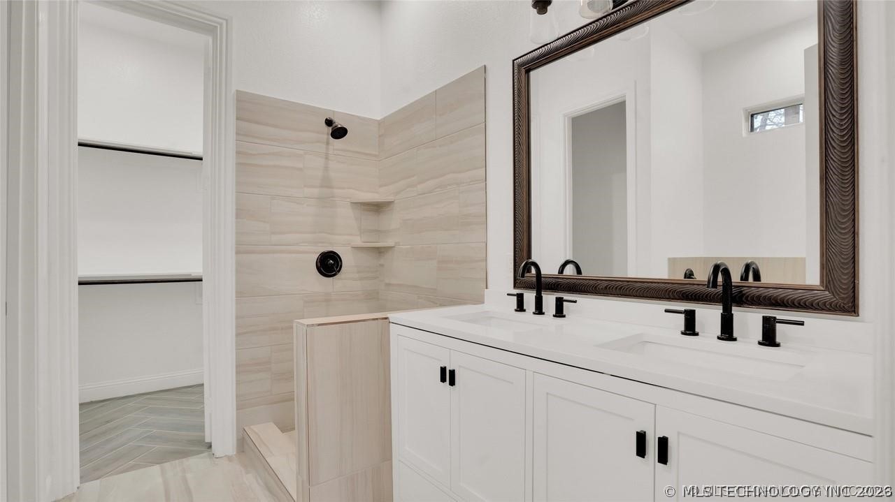 429 Se 3rd Avenue Property Photo 16