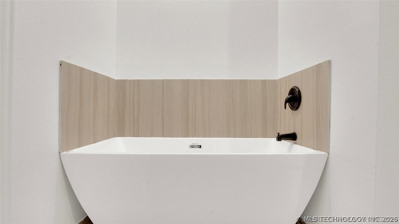 429 Se 3rd Avenue Property Photo 18