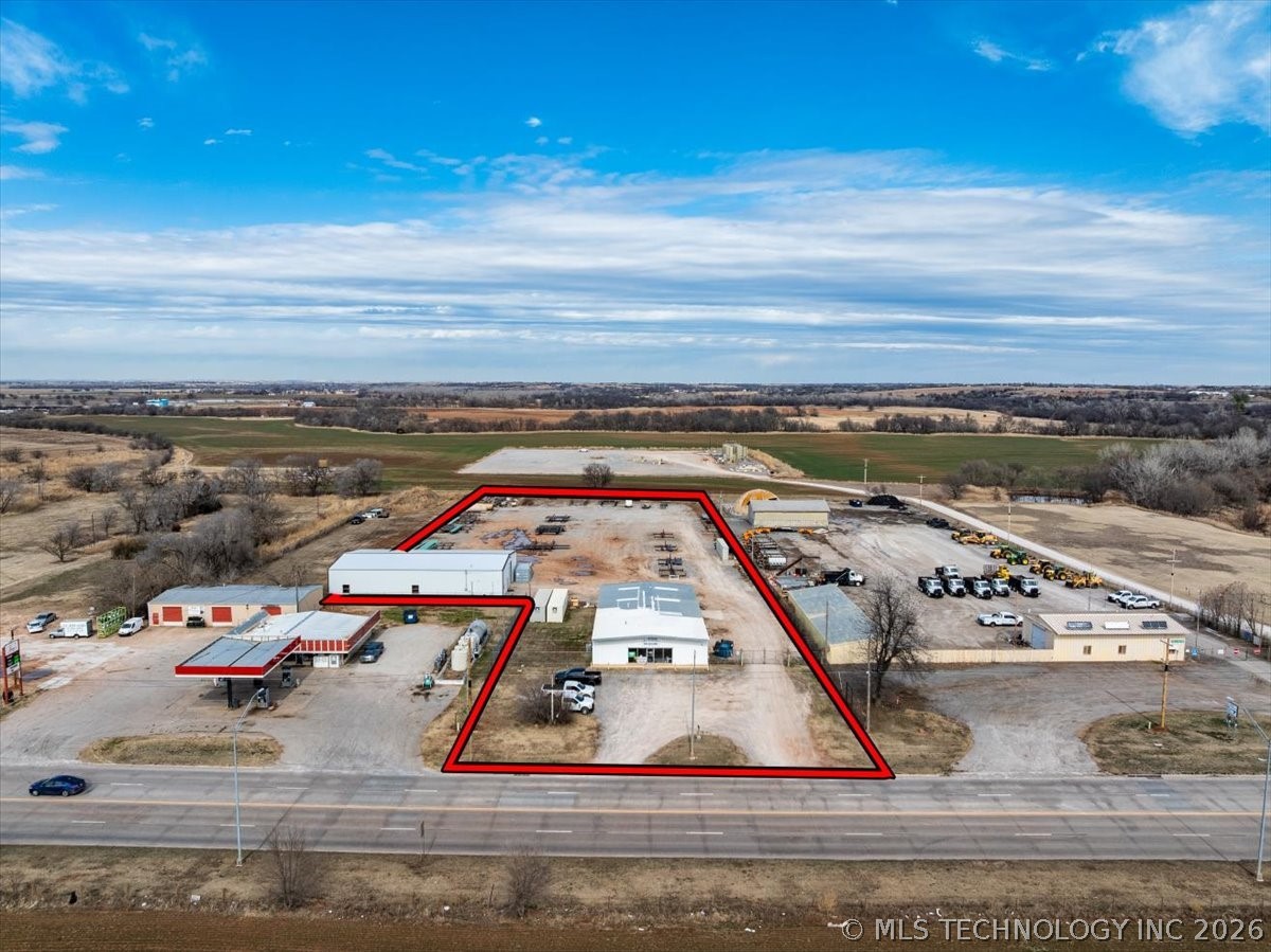 1103 E Choctaw Street Property Photo 1