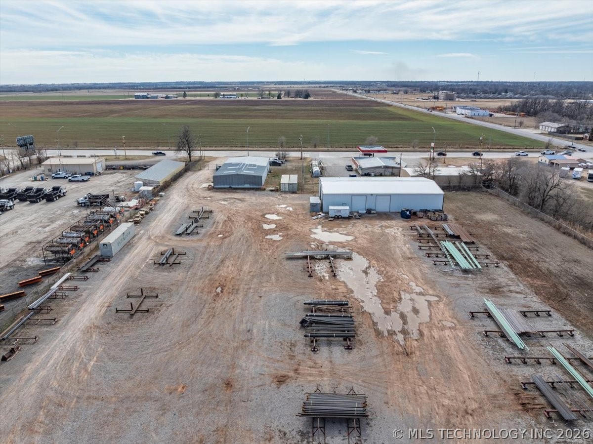 1103 E Choctaw Street Property Photo 7