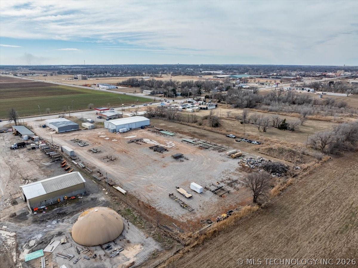 1103 E Choctaw Street Property Photo 8