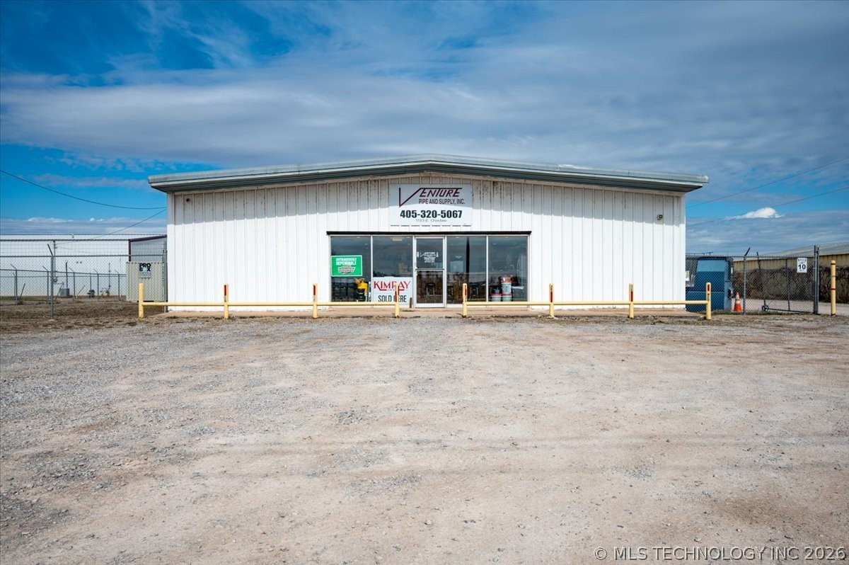 1103 E Choctaw Street Property Photo 15